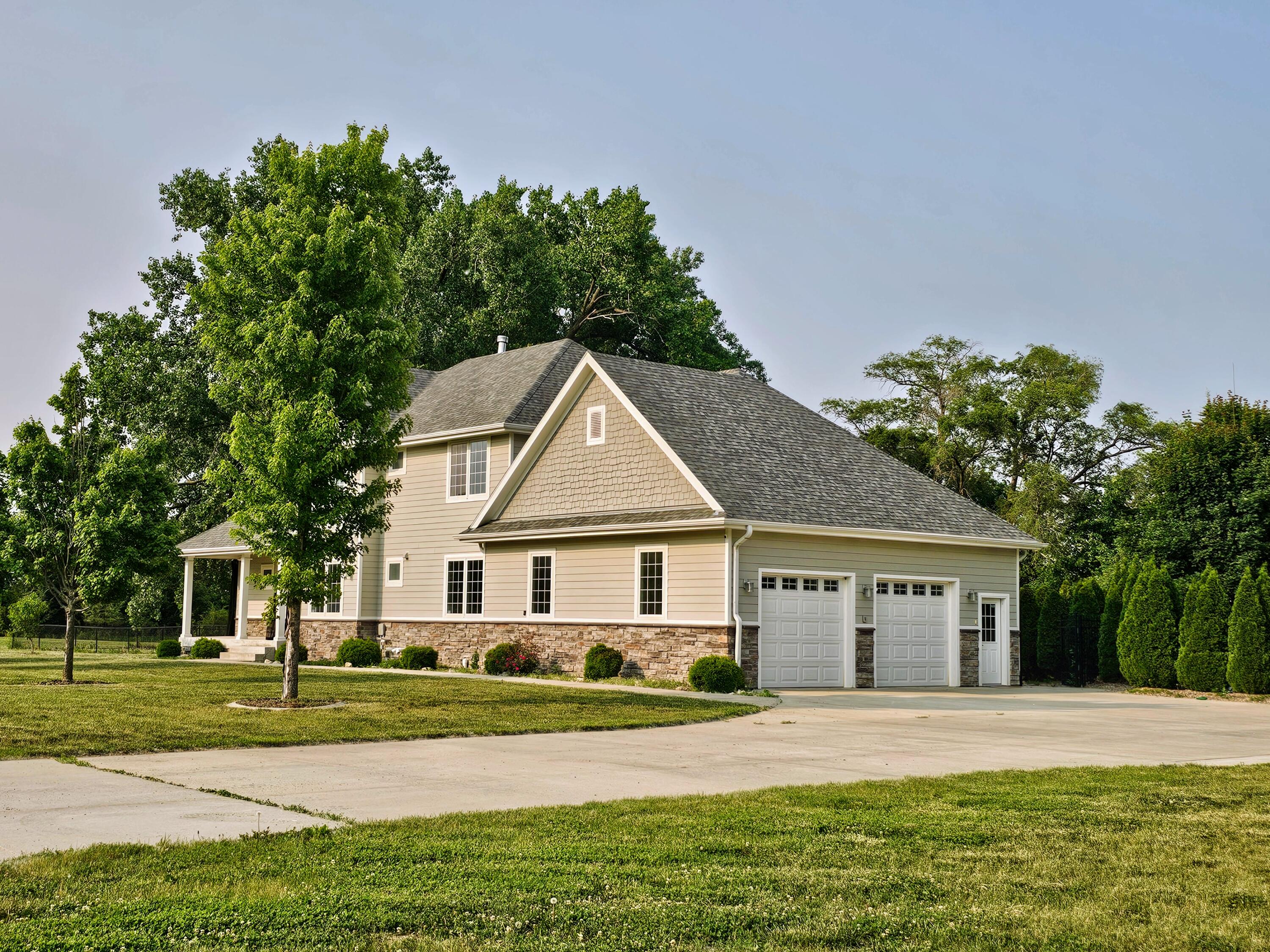 Carson, Iowa 51525, United States, 7 Bedrooms Bedrooms, ,5 BathroomsBathrooms,Residential,Active,147843