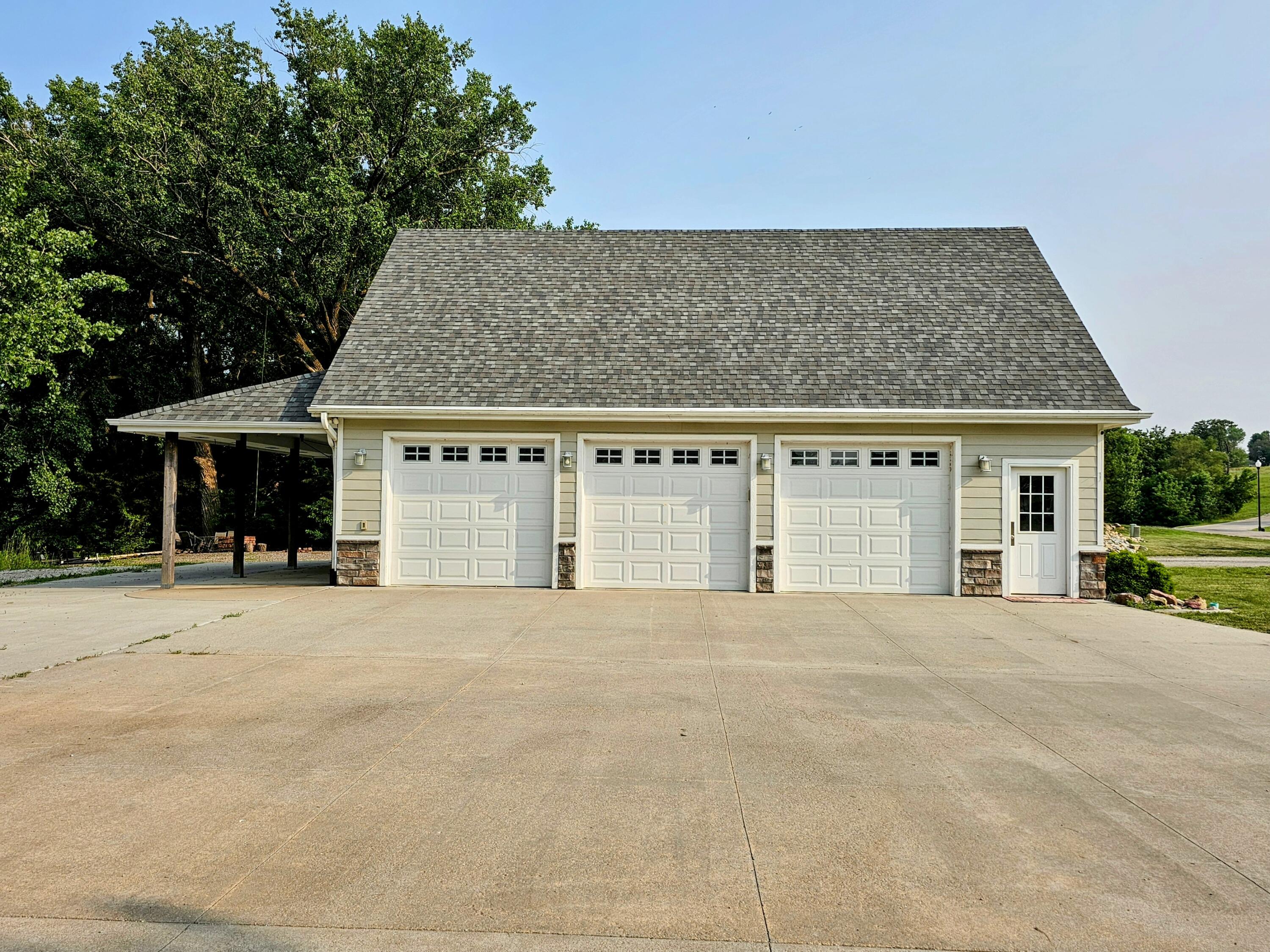 Carson, Iowa 51525, United States, 7 Bedrooms Bedrooms, ,5 BathroomsBathrooms,Residential,Active,147843