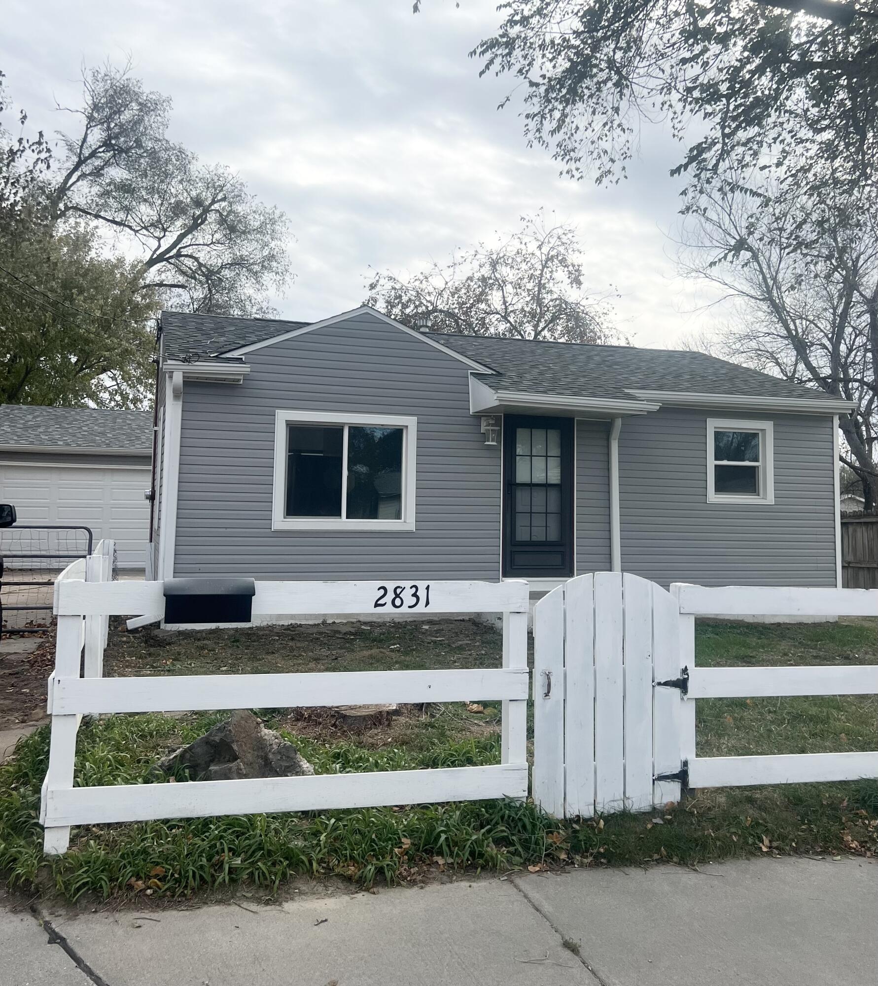 2831 POPLAR Drive, COUNCIL BLUFFS, IA 51501 MLS 231961 Listing