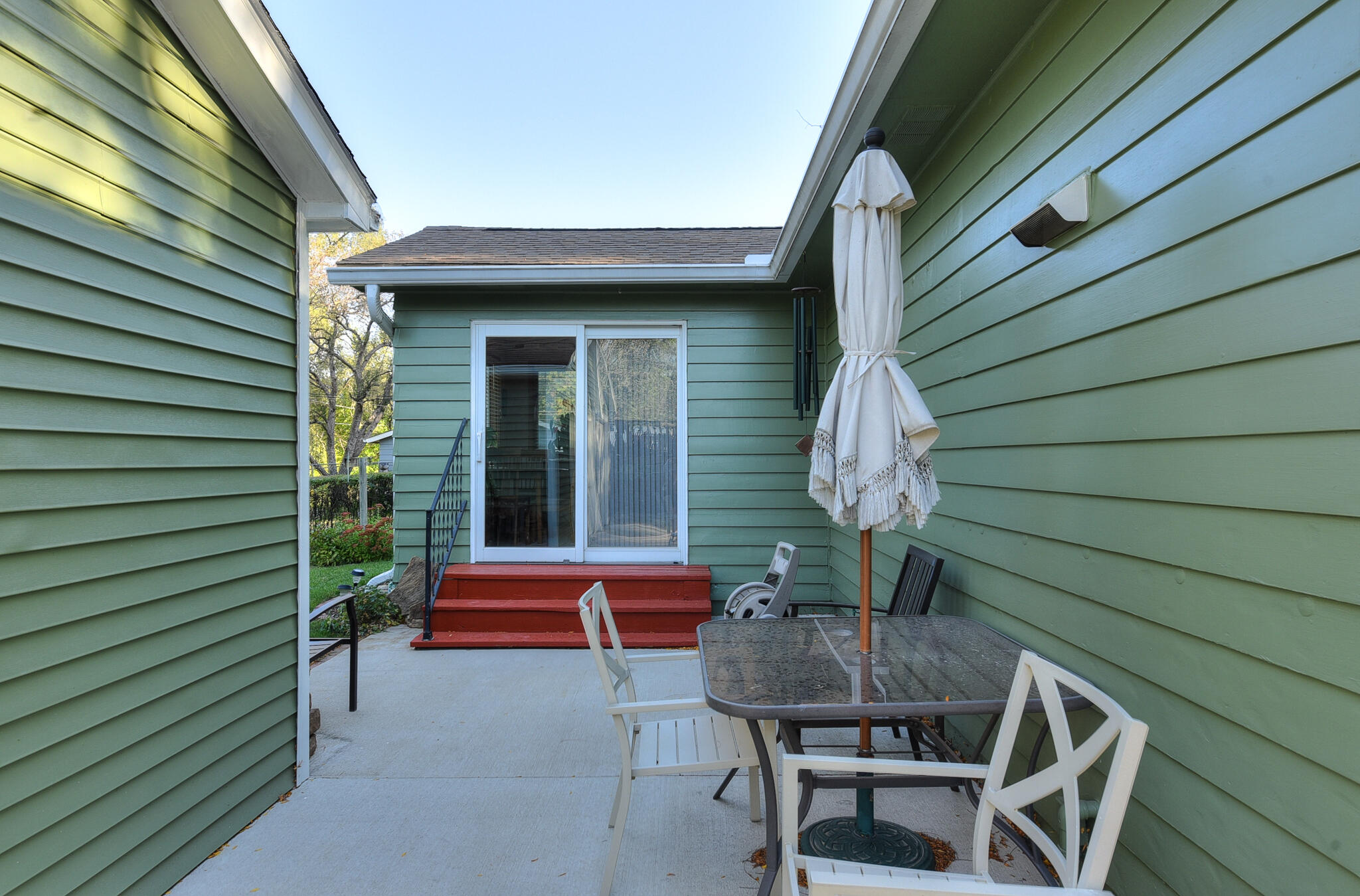 Atlantic, Iowa 50022, United States, 2 Bedrooms Bedrooms, ,2 BathroomsBathrooms,Residential,Pending,40896