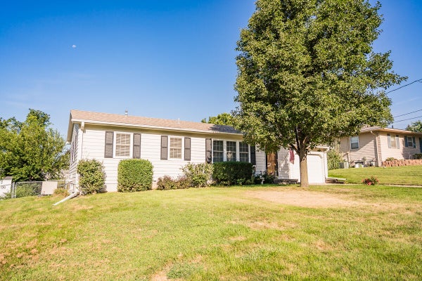 704 N HAZEL ST, GLENWOOD, IA 51534 - Image d5b8d01cc30a214ce83be1d45ff3f2e5/1297147831