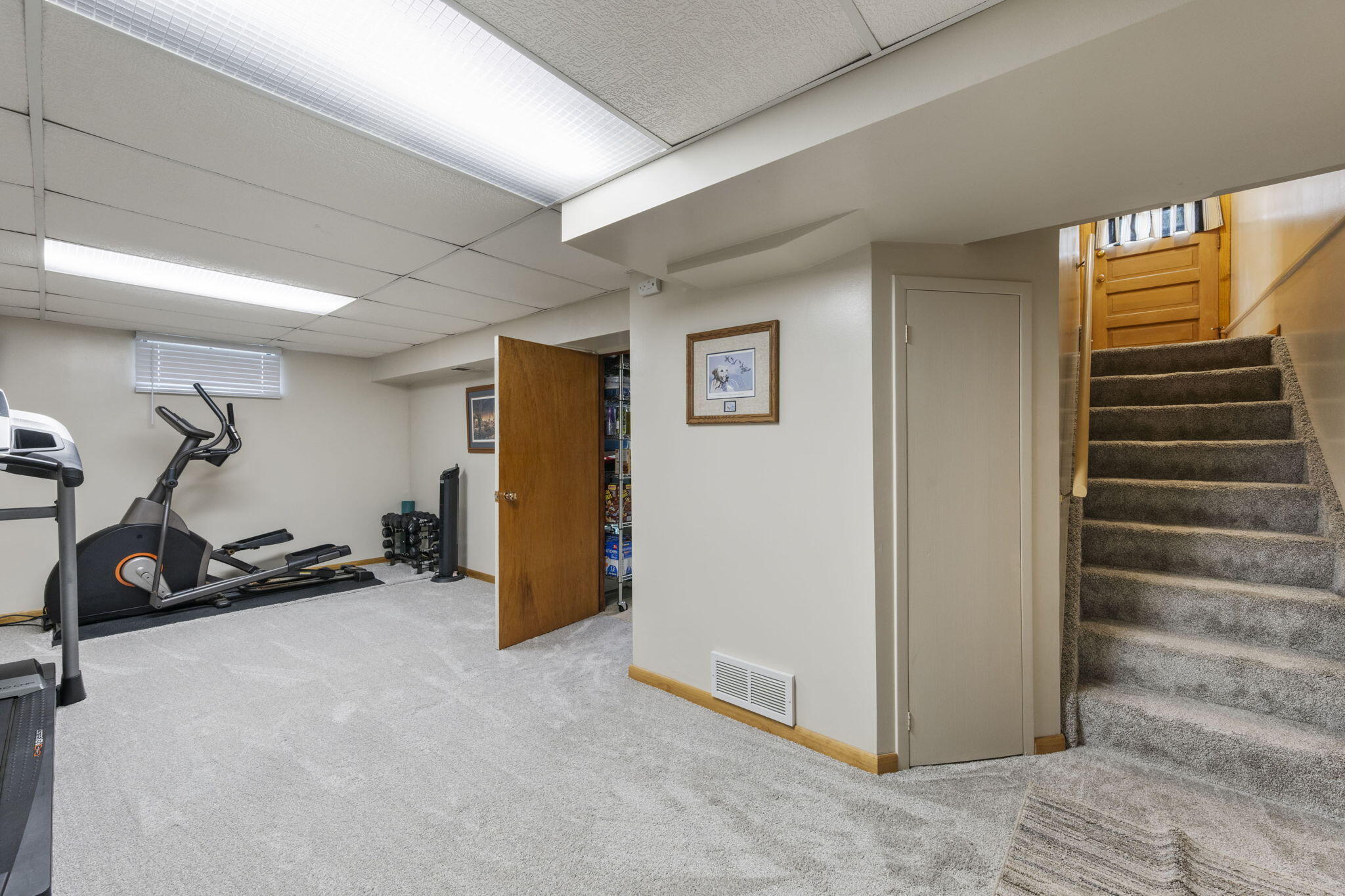 Council Bluffs, Iowa 51503, United States, 3 Bedrooms Bedrooms, ,2 BathroomsBathrooms,Residential,Active,228914