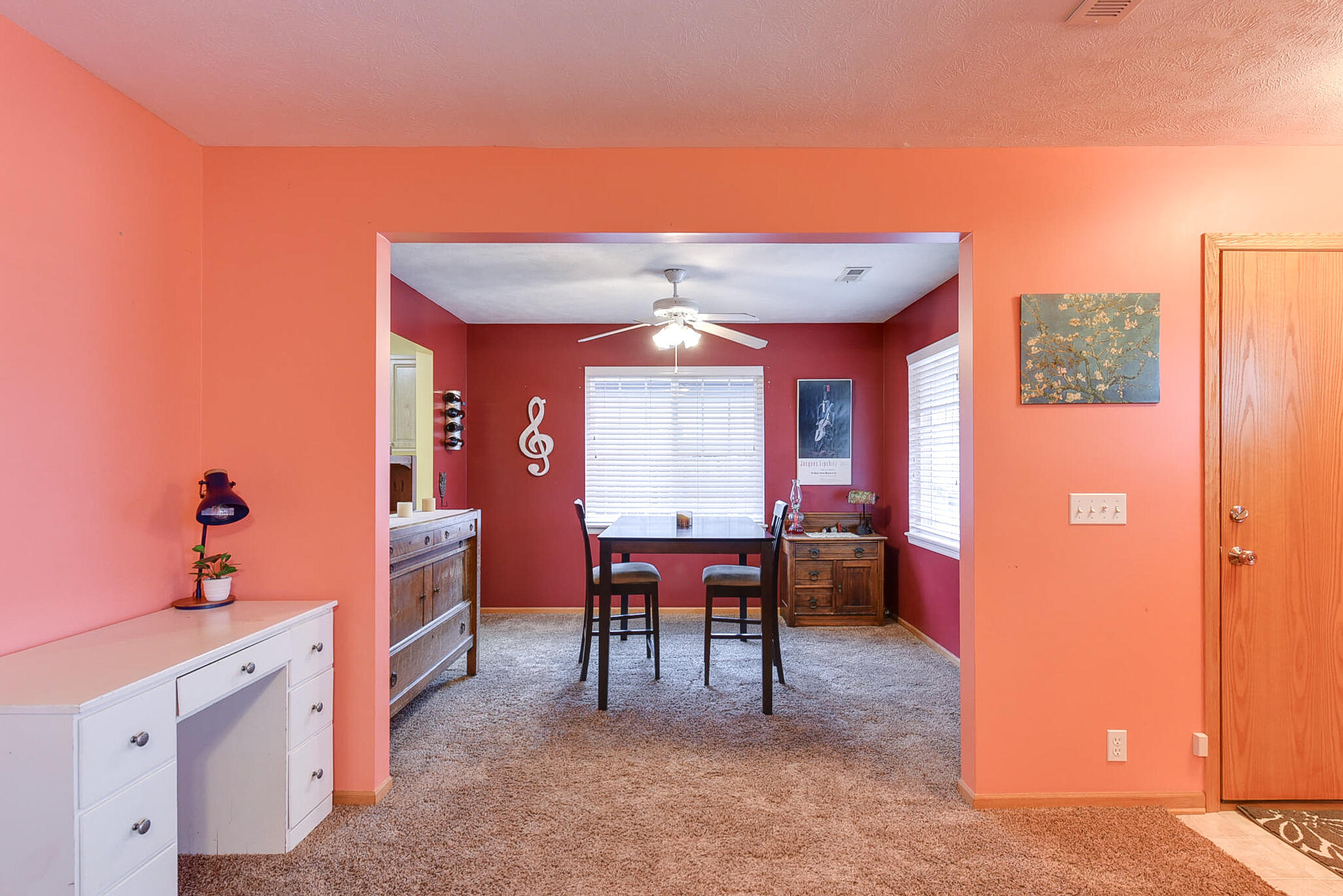 Council Bluffs, Iowa 51501, United States, 3 Bedrooms Bedrooms, ,1 BathroomBathrooms,Residential,Contingent,22207