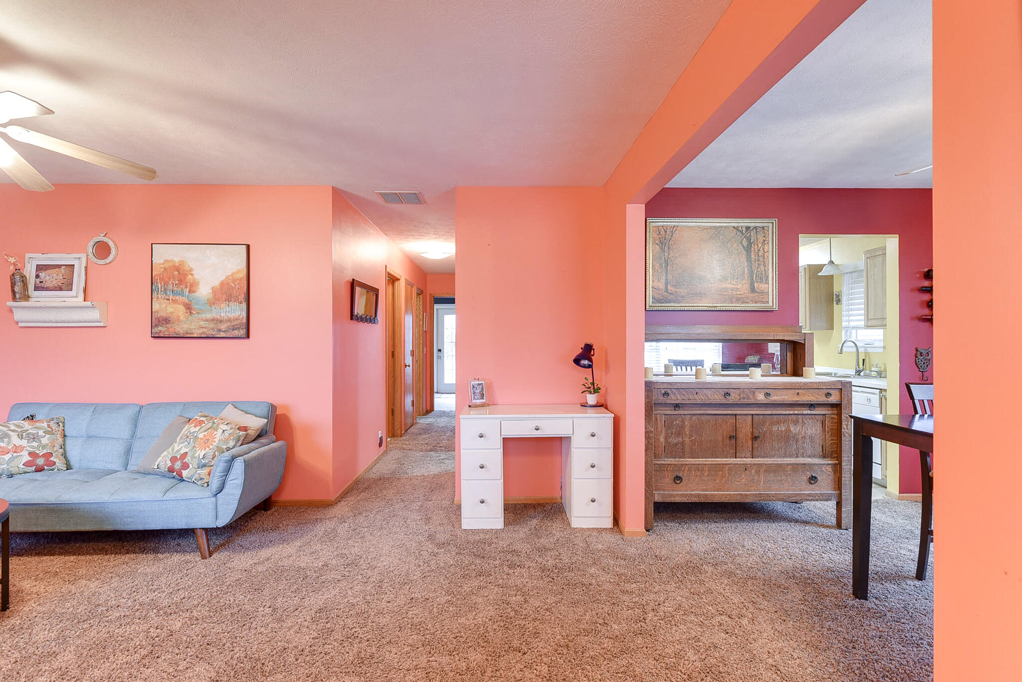 Council Bluffs, Iowa 51501, United States, 3 Bedrooms Bedrooms, ,1 BathroomBathrooms,Residential,Contingent,22207