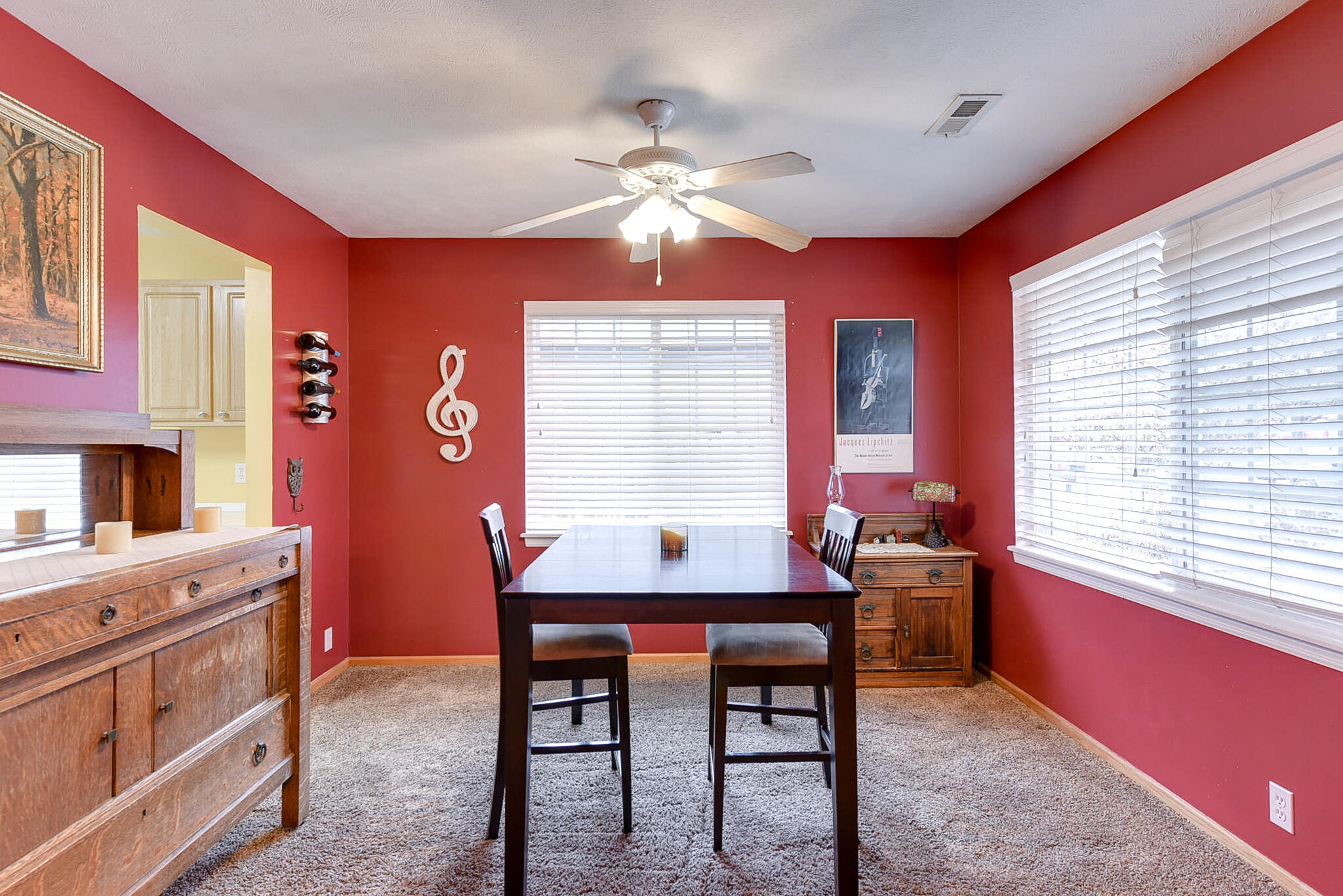 Council Bluffs, Iowa 51501, United States, 3 Bedrooms Bedrooms, ,1 BathroomBathrooms,Residential,Contingent,22207