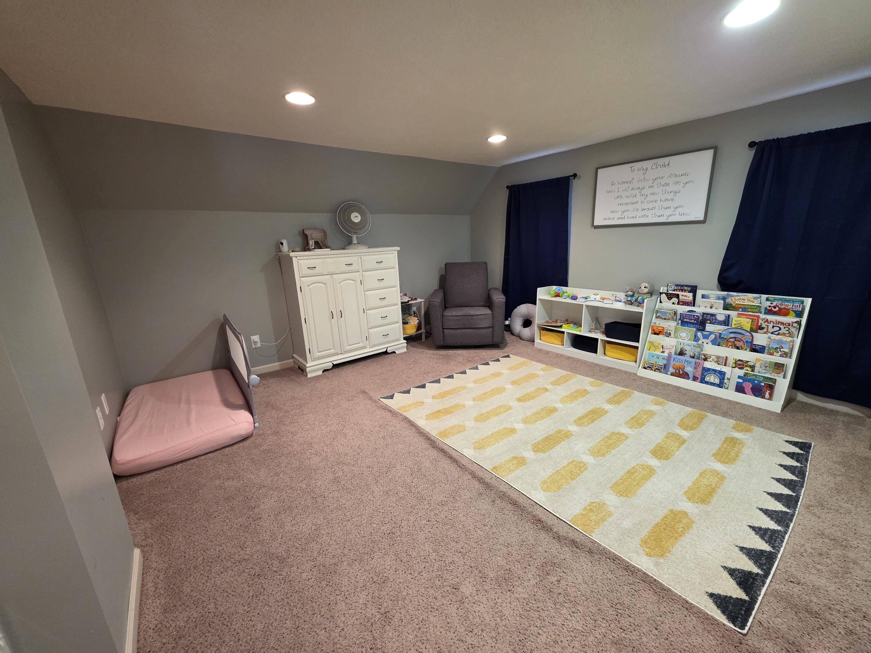 Neola, Iowa 51559, United States, 3 Bedrooms Bedrooms, ,2 BathroomsBathrooms,Residential,Pending,246404