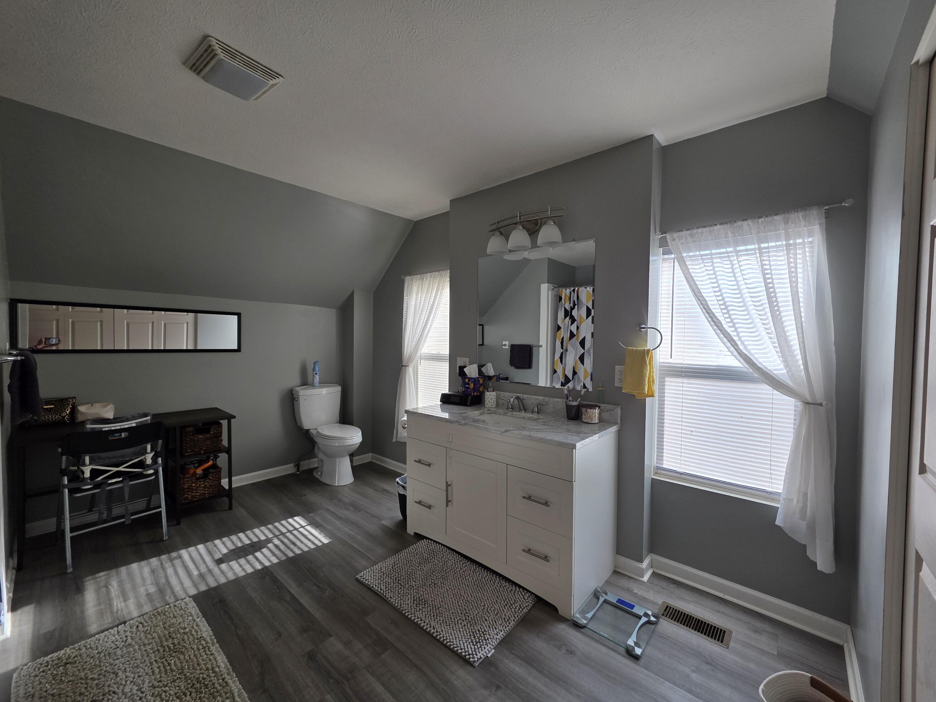 Neola, Iowa 51559, United States, 3 Bedrooms Bedrooms, ,2 BathroomsBathrooms,Residential,Pending,246404