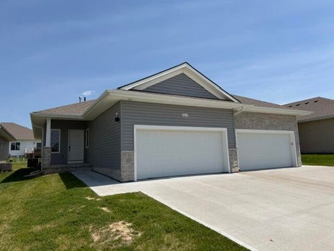Photo of 8213 S 178TH Street, OMAHA, NE 68136 (MLS # 26-1232)