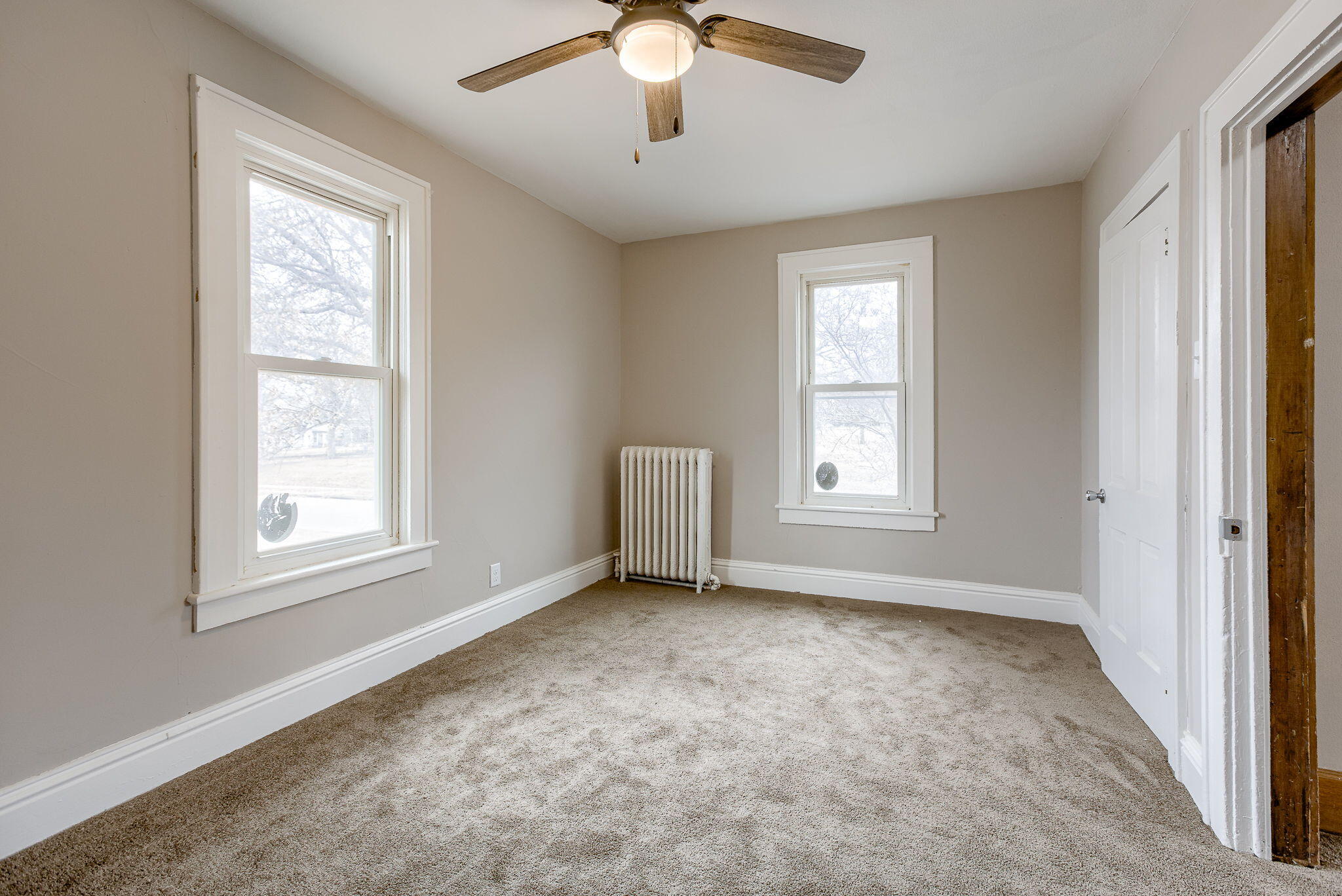 Shenandoah, Iowa 51601, United States, 3 Bedrooms Bedrooms, ,2 BathroomsBathrooms,Residential,Pending,77993