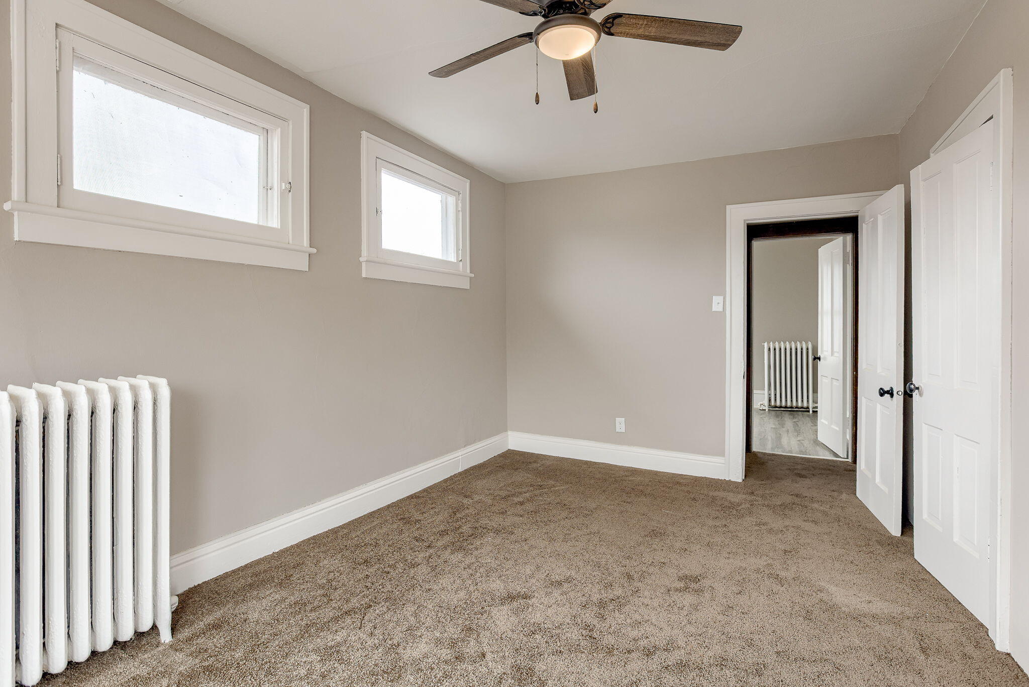 Shenandoah, Iowa 51601, United States, 3 Bedrooms Bedrooms, ,2 BathroomsBathrooms,Residential,Pending,77993