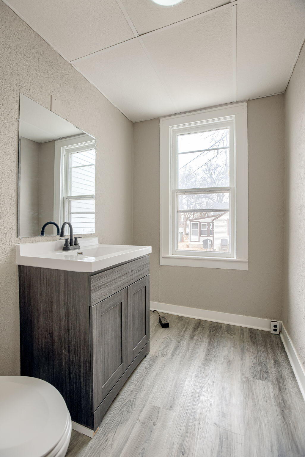 Shenandoah, Iowa 51601, United States, 3 Bedrooms Bedrooms, ,2 BathroomsBathrooms,Residential,Pending,77993