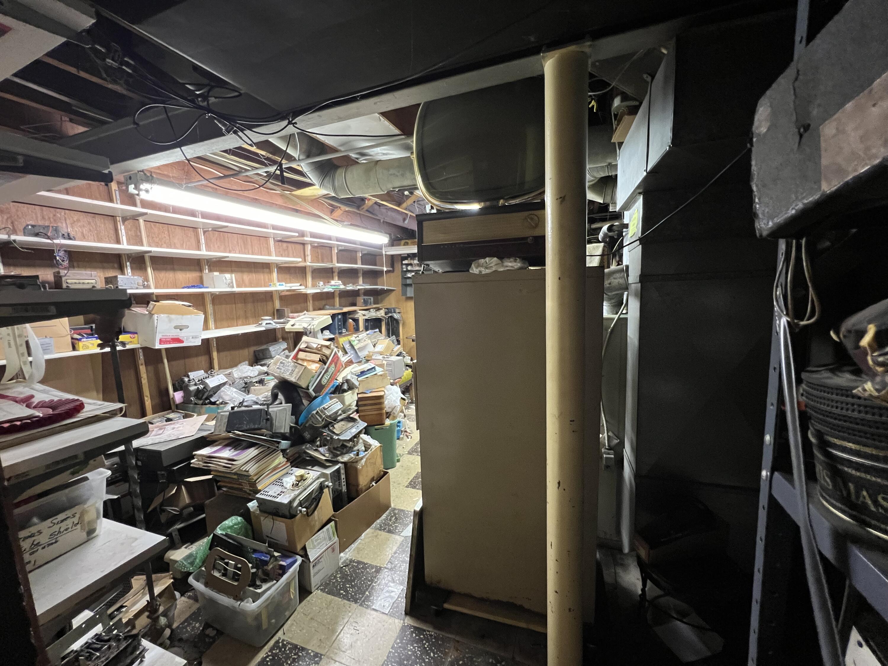 Council Bluffs, Iowa 51501, United States, 2 Bedrooms Bedrooms, ,2 BathroomsBathrooms,Residential,Active,221553