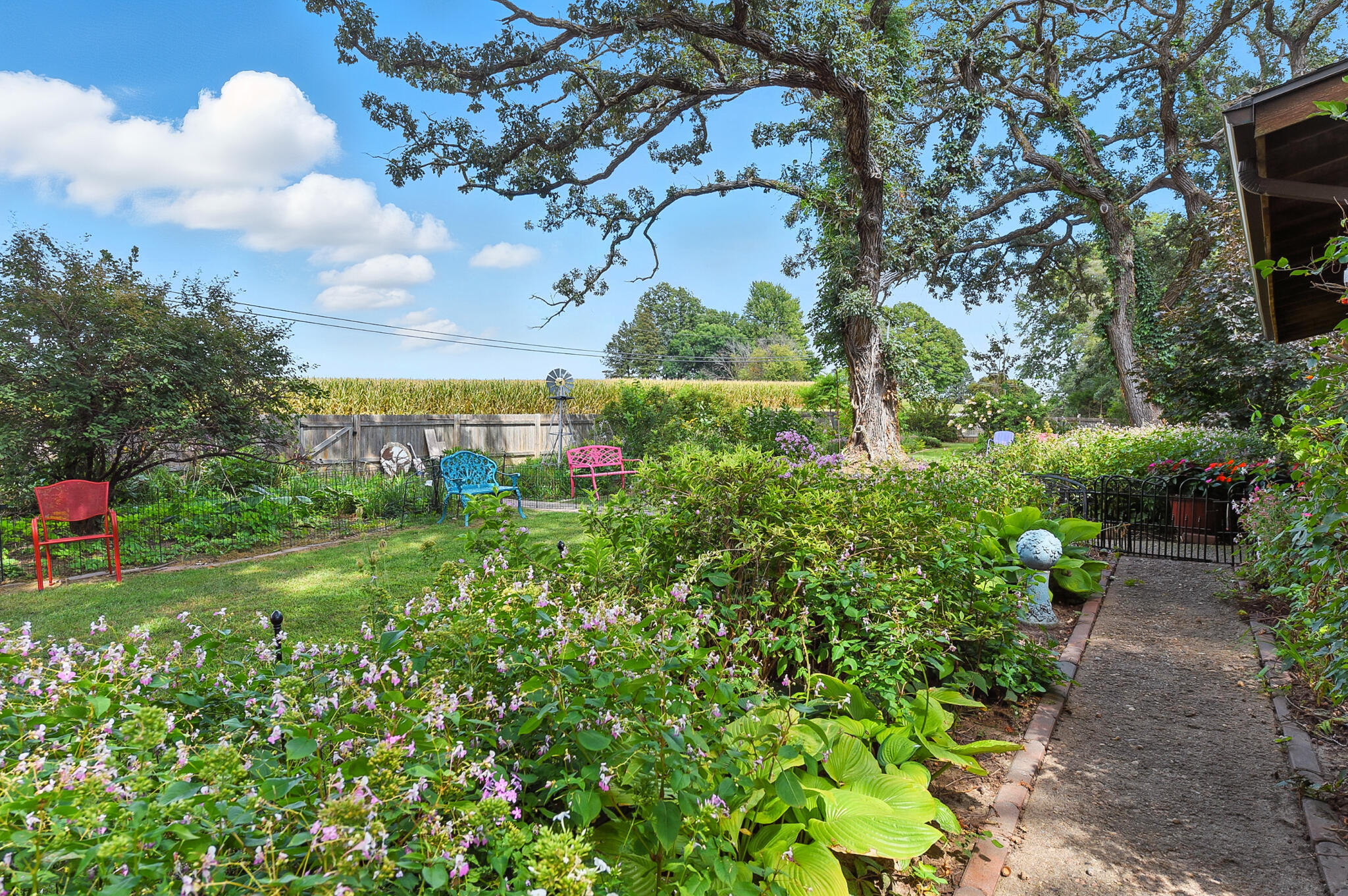 Council Bluffs, Iowa 51503, United States, 3 Bedrooms Bedrooms, ,3 BathroomsBathrooms,Residential,Pending,203248