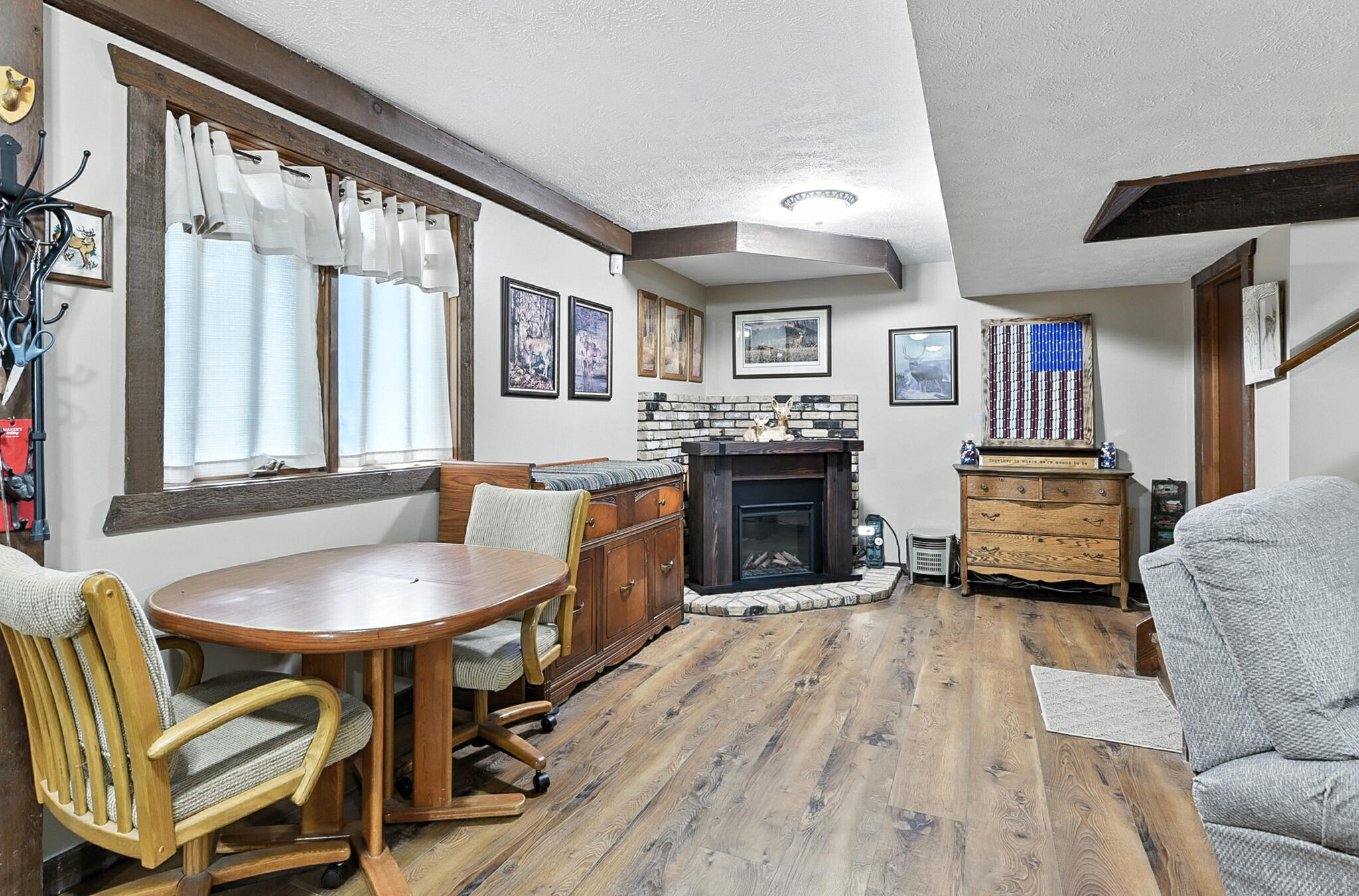 Council Bluffs, Iowa 51503, United States, 3 Bedrooms Bedrooms, ,3 BathroomsBathrooms,Residential,Pending,203248