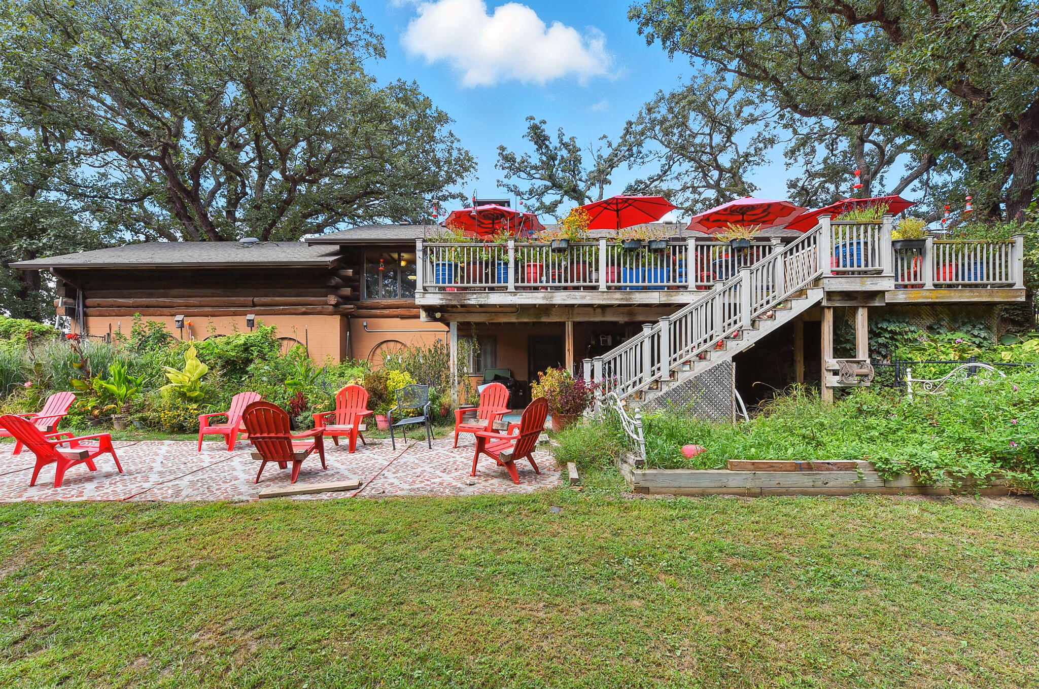 Council Bluffs, Iowa 51503, United States, 3 Bedrooms Bedrooms, ,3 BathroomsBathrooms,Residential,Pending,203248