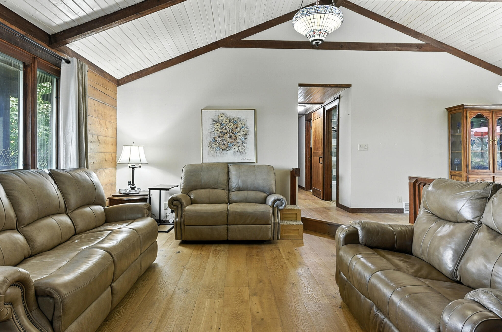 Council Bluffs, Iowa 51503, United States, 3 Bedrooms Bedrooms, ,3 BathroomsBathrooms,Residential,Pending,203248