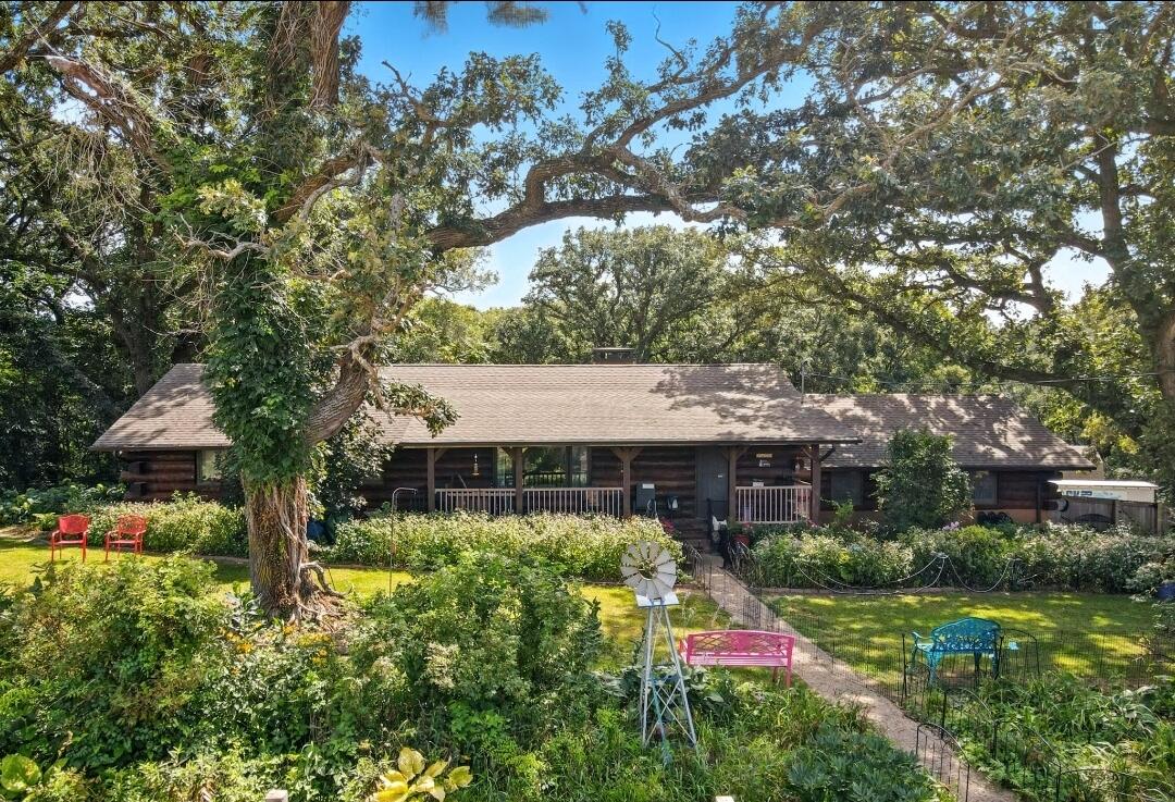 Council Bluffs, Iowa 51503, United States, 3 Bedrooms Bedrooms, ,3 BathroomsBathrooms,Residential,Pending,203248