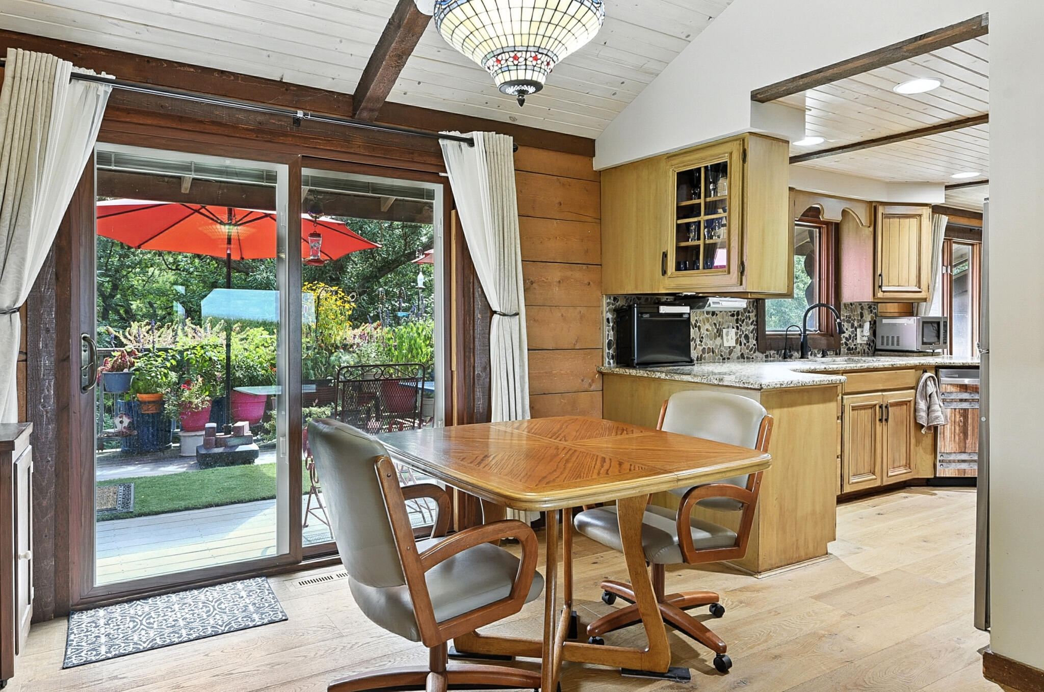 Council Bluffs, Iowa 51503, United States, 3 Bedrooms Bedrooms, ,3 BathroomsBathrooms,Residential,Pending,203248