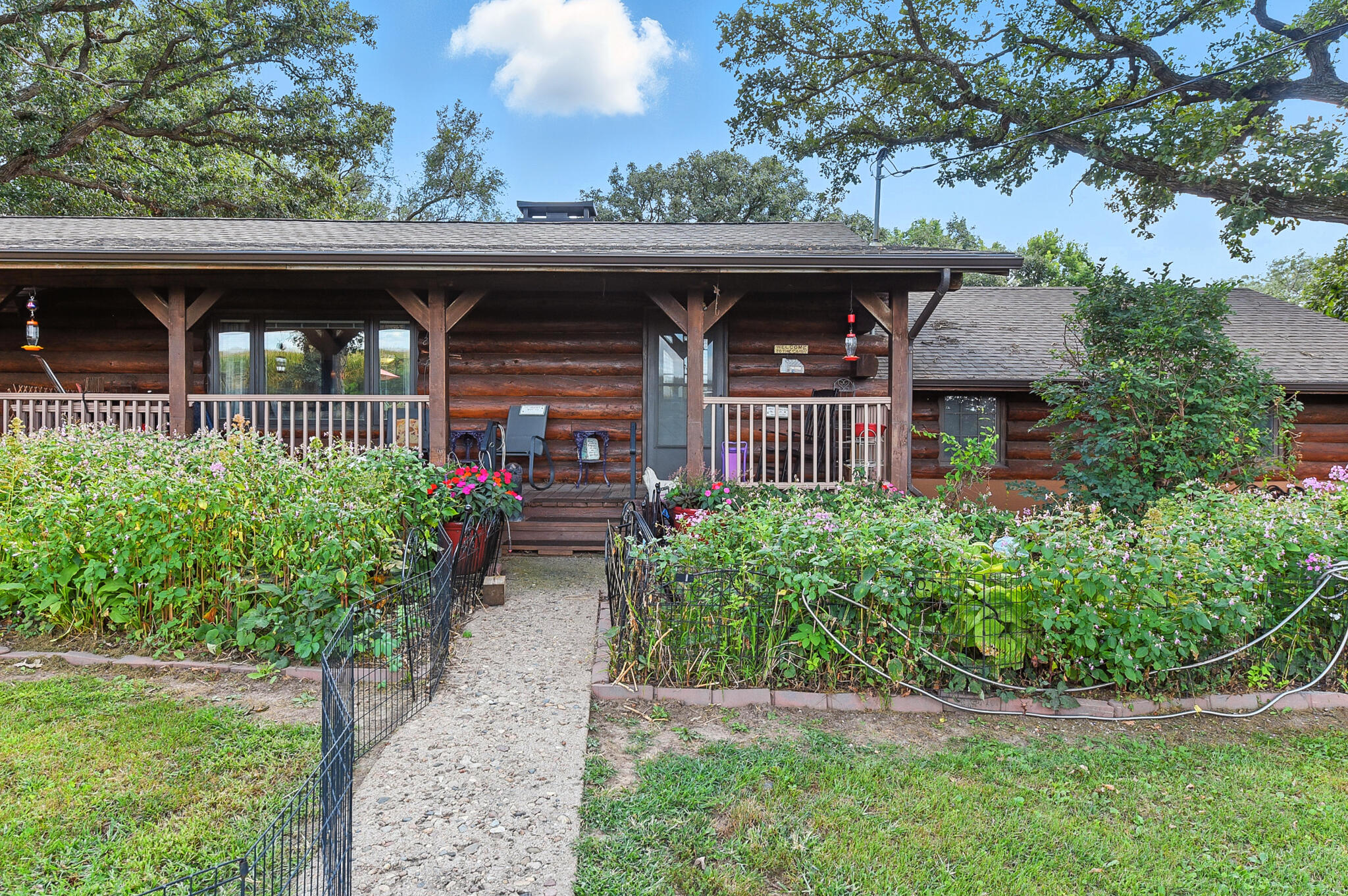 Council Bluffs, Iowa 51503, United States, 3 Bedrooms Bedrooms, ,3 BathroomsBathrooms,Residential,Pending,203248