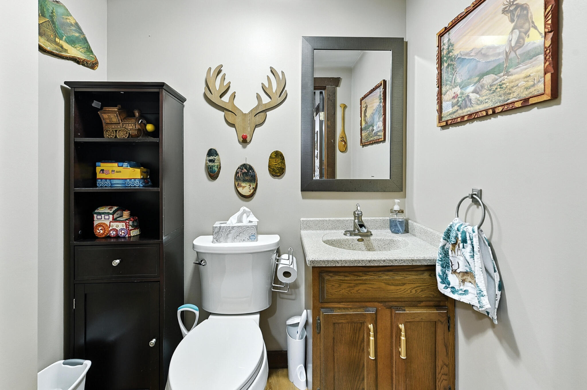 Council Bluffs, Iowa 51503, United States, 3 Bedrooms Bedrooms, ,3 BathroomsBathrooms,Residential,Pending,203248