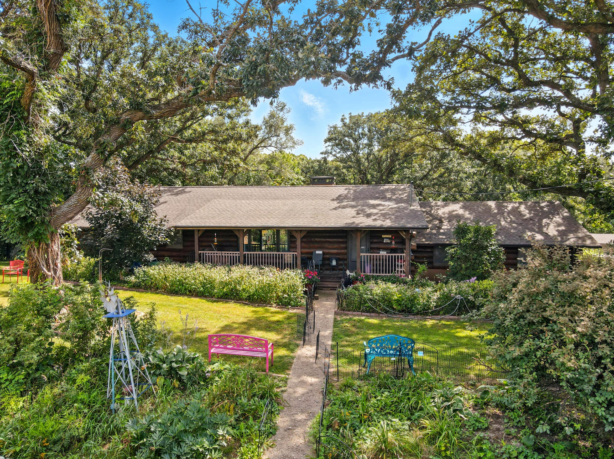 Council Bluffs, Iowa 51503, United States, 3 Bedrooms Bedrooms, ,3 BathroomsBathrooms,Residential,Pending,203248