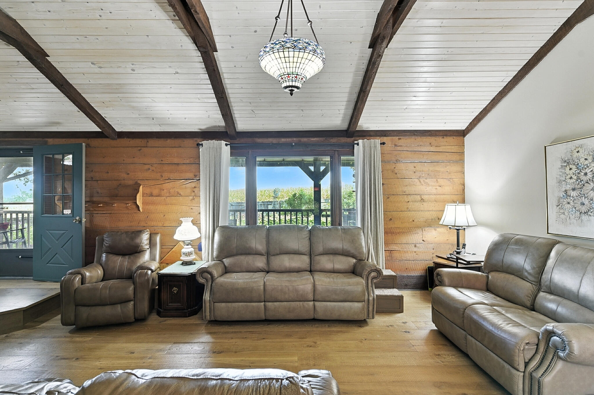 Council Bluffs, Iowa 51503, United States, 3 Bedrooms Bedrooms, ,3 BathroomsBathrooms,Residential,Pending,203248