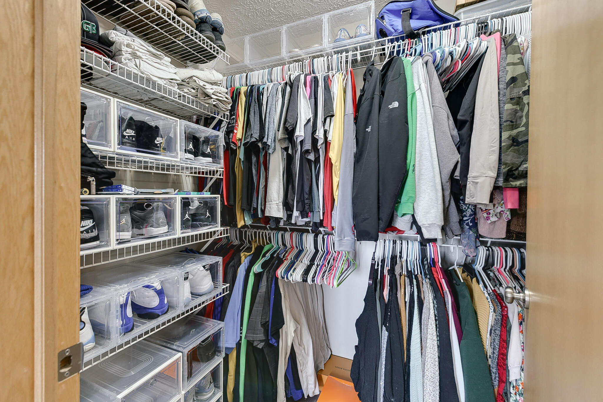 Council Bluffs, Iowa 51501, United States, 3 Bedrooms Bedrooms, ,3 BathroomsBathrooms,Residential,Active,97839