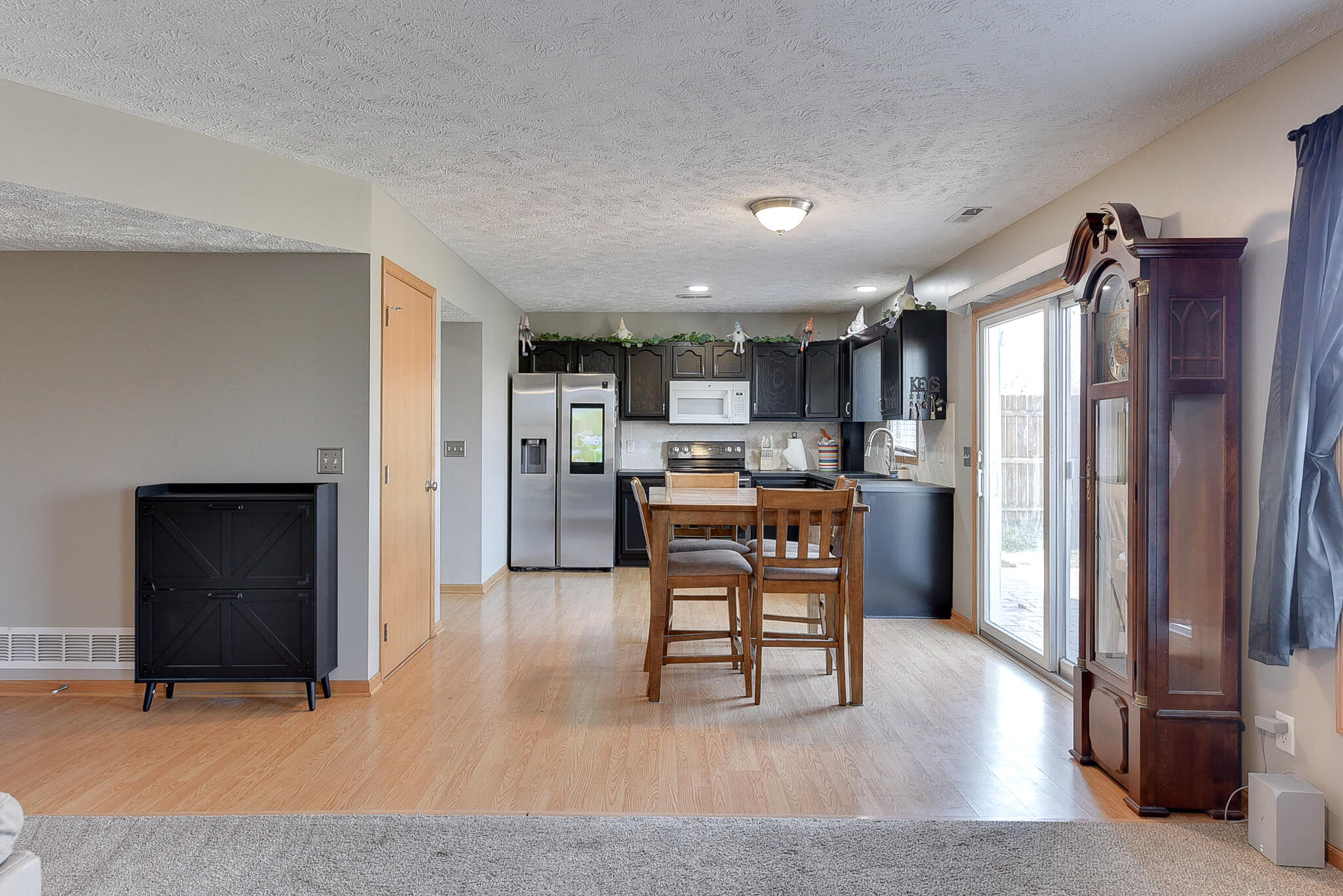 Council Bluffs, Iowa 51501, United States, 3 Bedrooms Bedrooms, ,3 BathroomsBathrooms,Residential,Active,97839