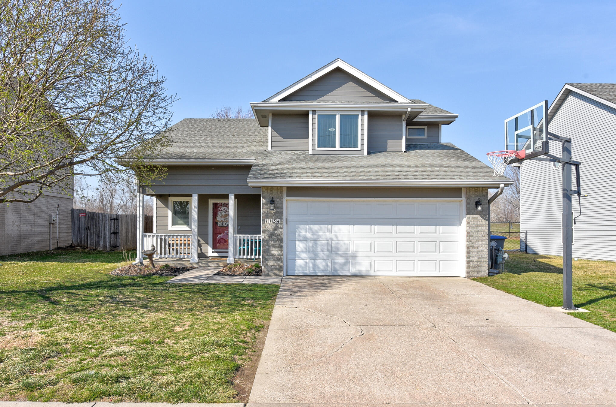 Council Bluffs, Iowa 51501, United States, 3 Bedrooms Bedrooms, ,3 BathroomsBathrooms,Residential,Active,97839