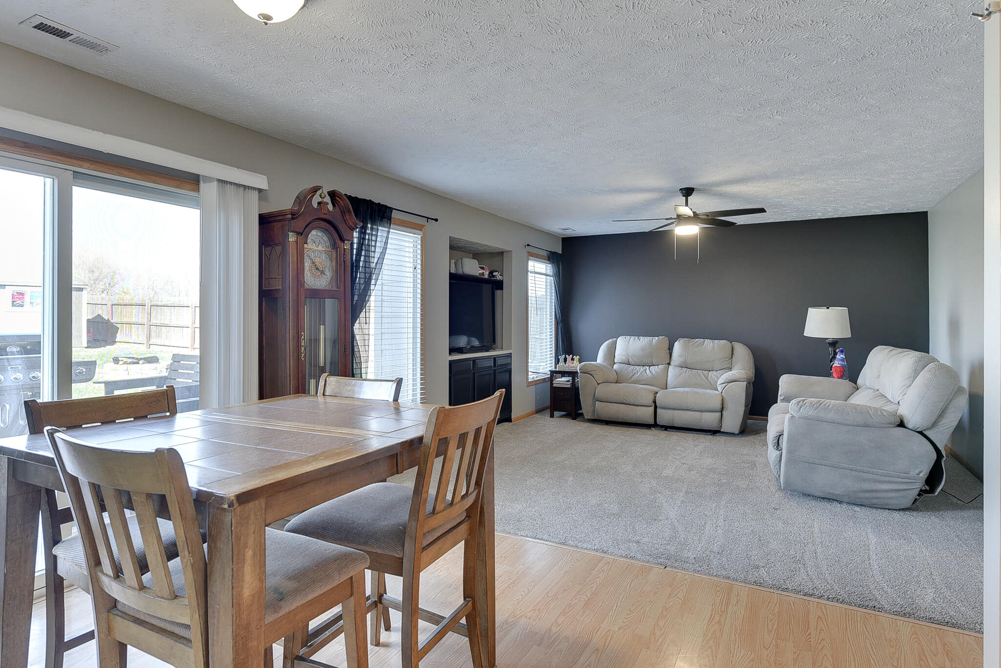 Council Bluffs, Iowa 51501, United States, 3 Bedrooms Bedrooms, ,3 BathroomsBathrooms,Residential,Active,97839