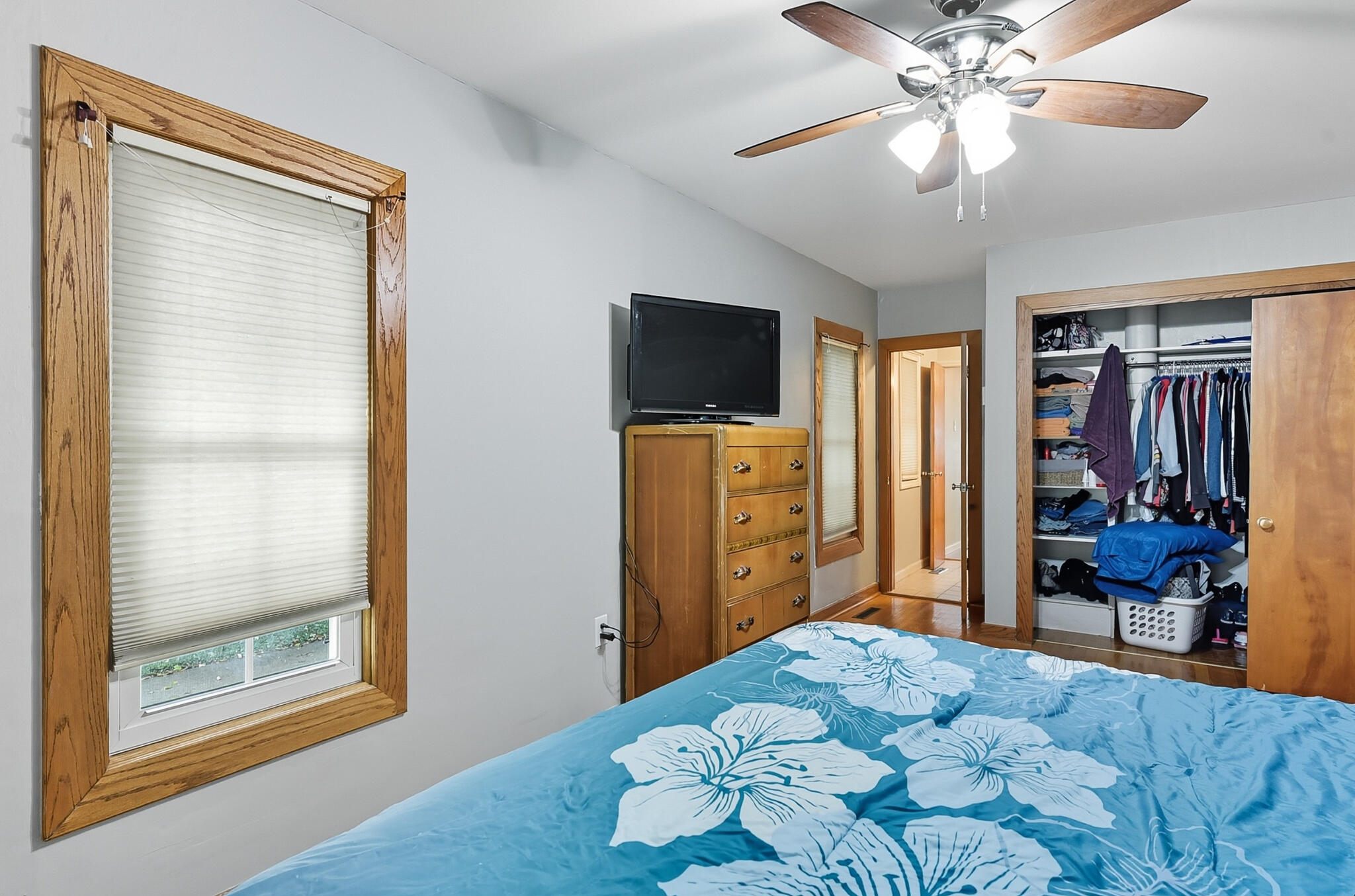 Council Bluffs, Iowa 51501, United States, 2 Bedrooms Bedrooms, ,1 BathroomBathrooms,Residential,Contingent,212733