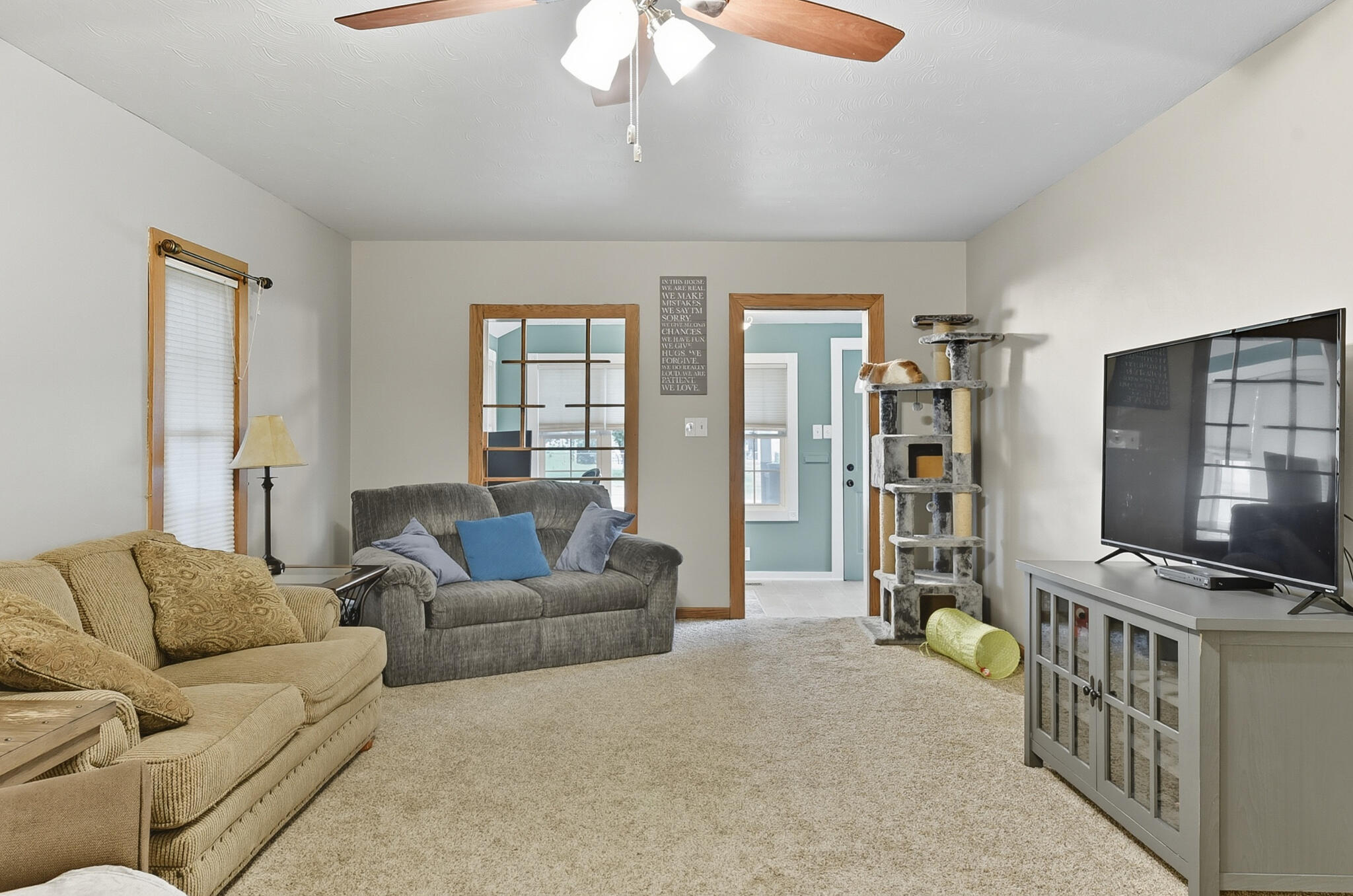 Council Bluffs, Iowa 51501, United States, 2 Bedrooms Bedrooms, ,1 BathroomBathrooms,Residential,Contingent,212733