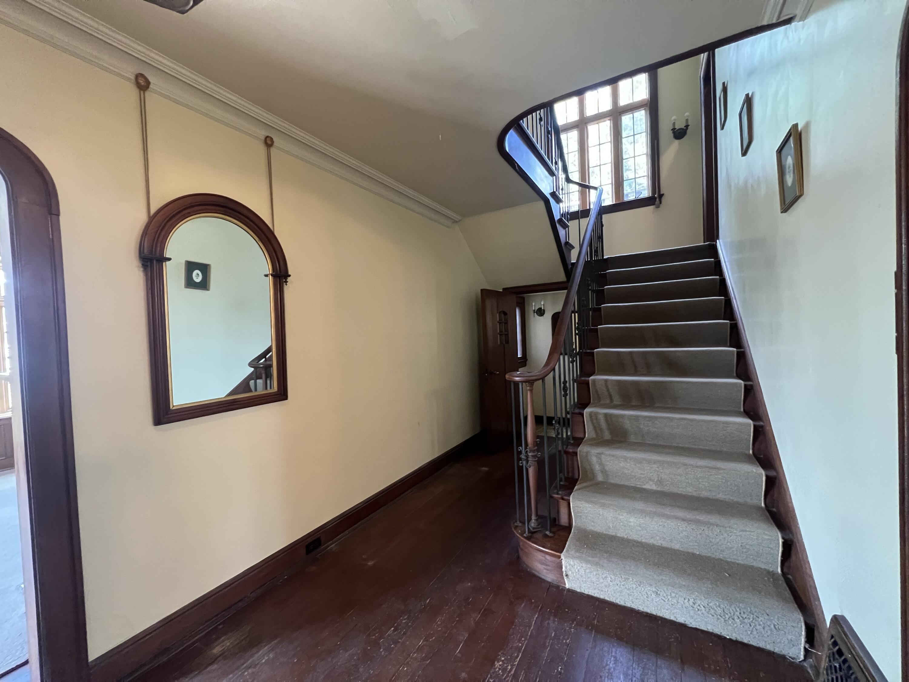 Council Bluffs, Iowa 51503, United States, 5 Bedrooms Bedrooms, ,2 BathroomsBathrooms,Residential,Pending,136428