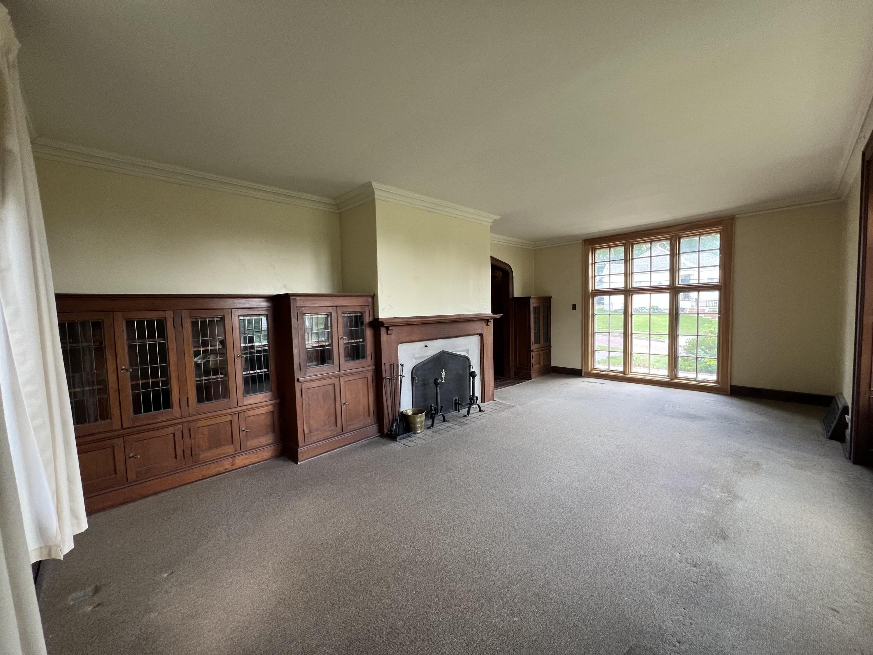 Council Bluffs, Iowa 51503, United States, 5 Bedrooms Bedrooms, ,2 BathroomsBathrooms,Residential,Pending,136428