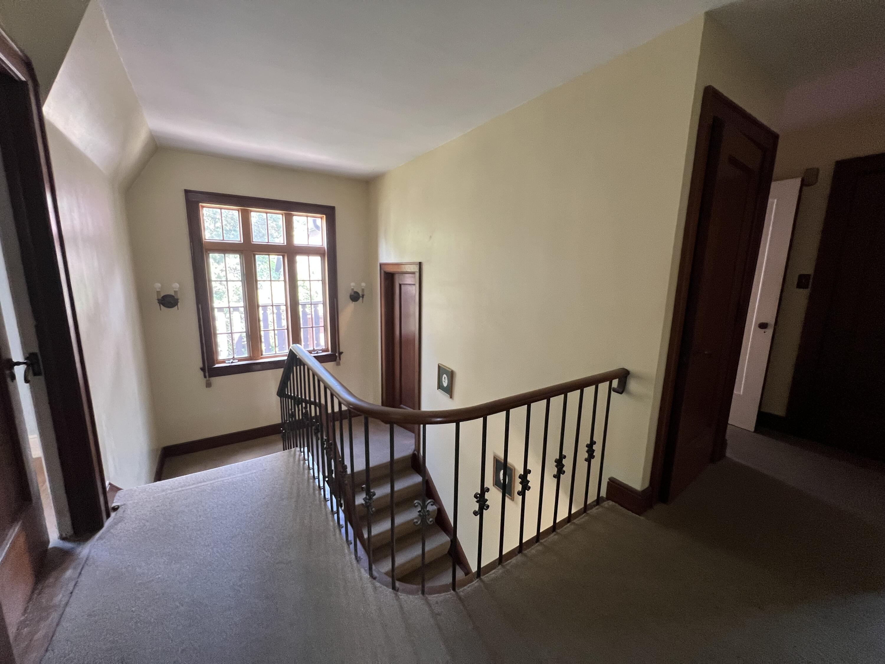 Council Bluffs, Iowa 51503, United States, 5 Bedrooms Bedrooms, ,2 BathroomsBathrooms,Residential,Pending,136428