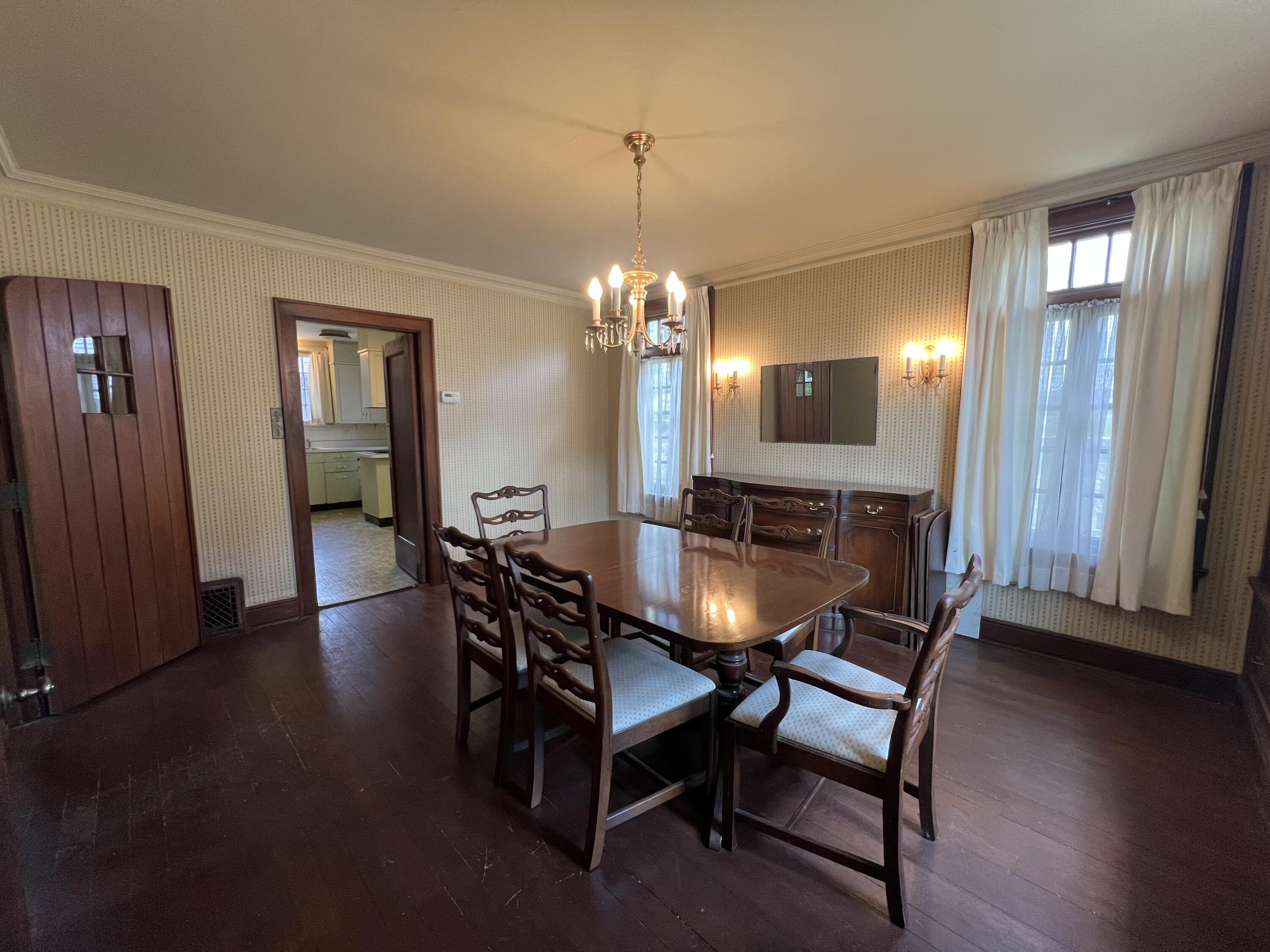 Council Bluffs, Iowa 51503, United States, 5 Bedrooms Bedrooms, ,2 BathroomsBathrooms,Residential,Pending,136428