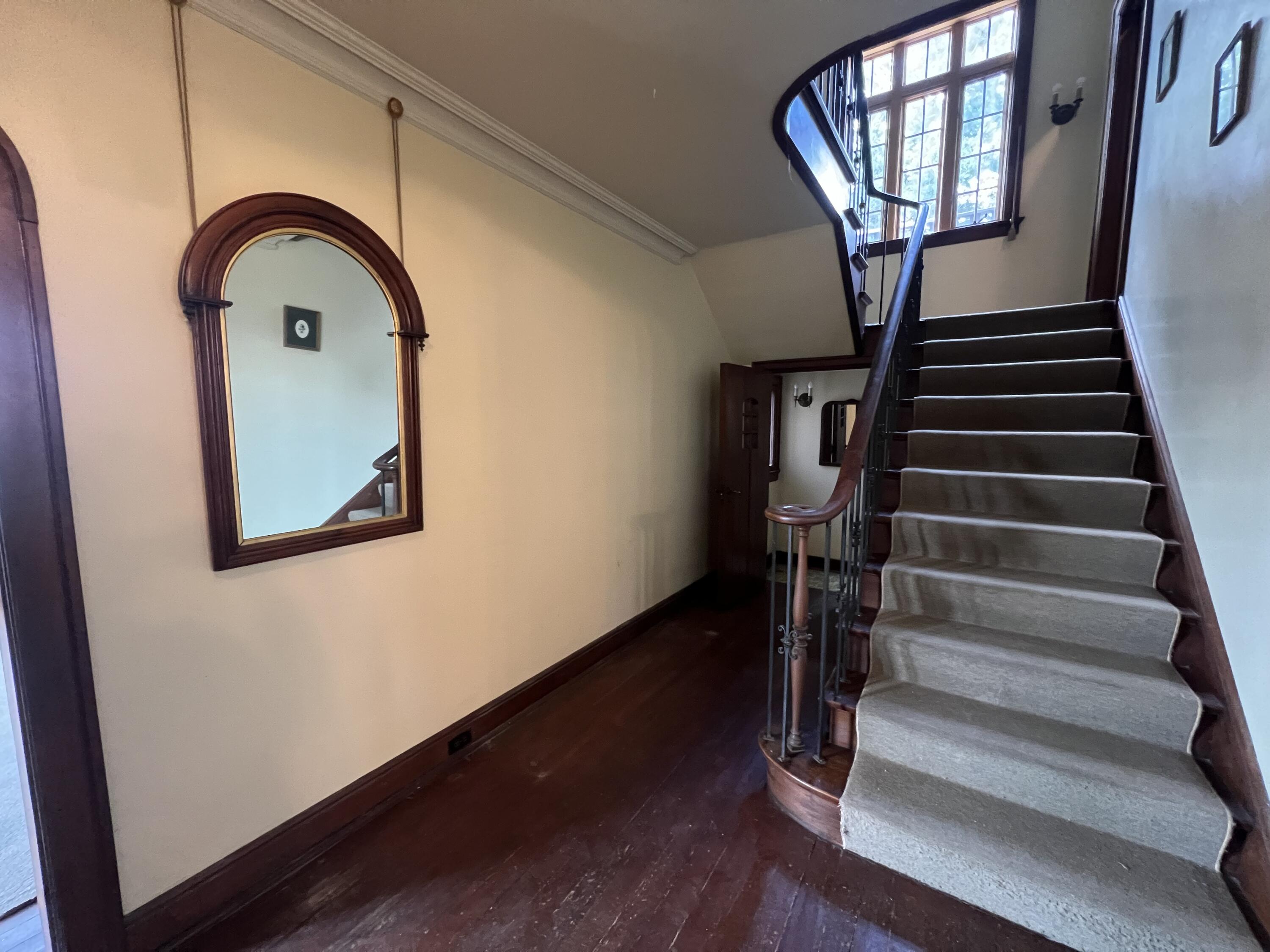 Council Bluffs, Iowa 51503, United States, 5 Bedrooms Bedrooms, ,2 BathroomsBathrooms,Residential,Pending,136428