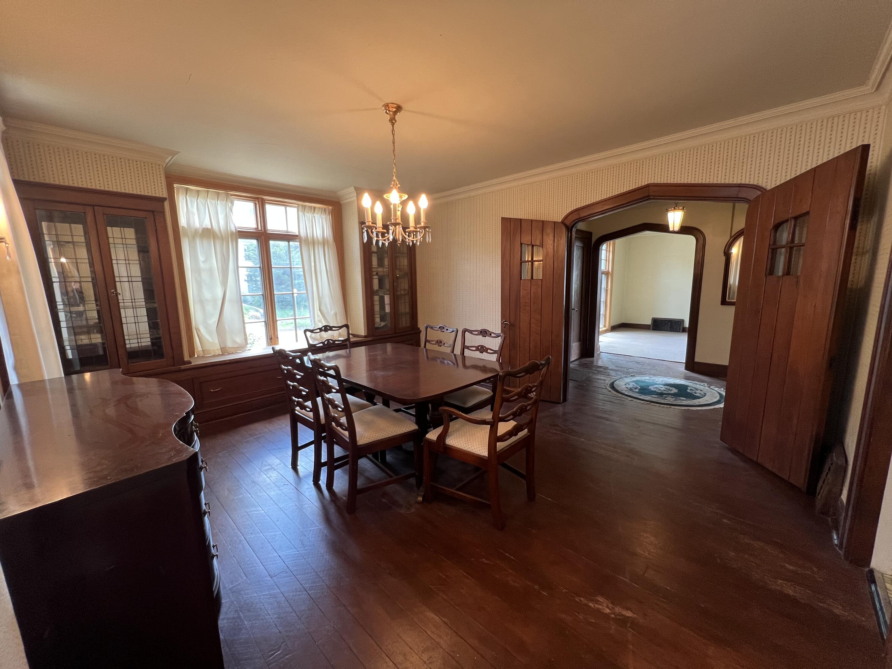 Council Bluffs, Iowa 51503, United States, 5 Bedrooms Bedrooms, ,2 BathroomsBathrooms,Residential,Pending,136428