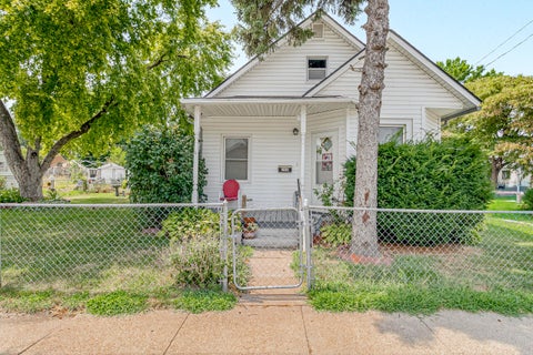 Photo of 202 S 24TH Street, COUNCIL BLUFFS, IA 51501 (MLS # 26-2010)