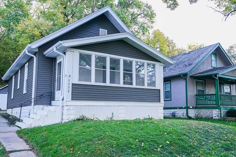Photo of 1553 N BROADWAY St, COUNCIL BLUFFS, IA 51503 (MLS # 26-975)