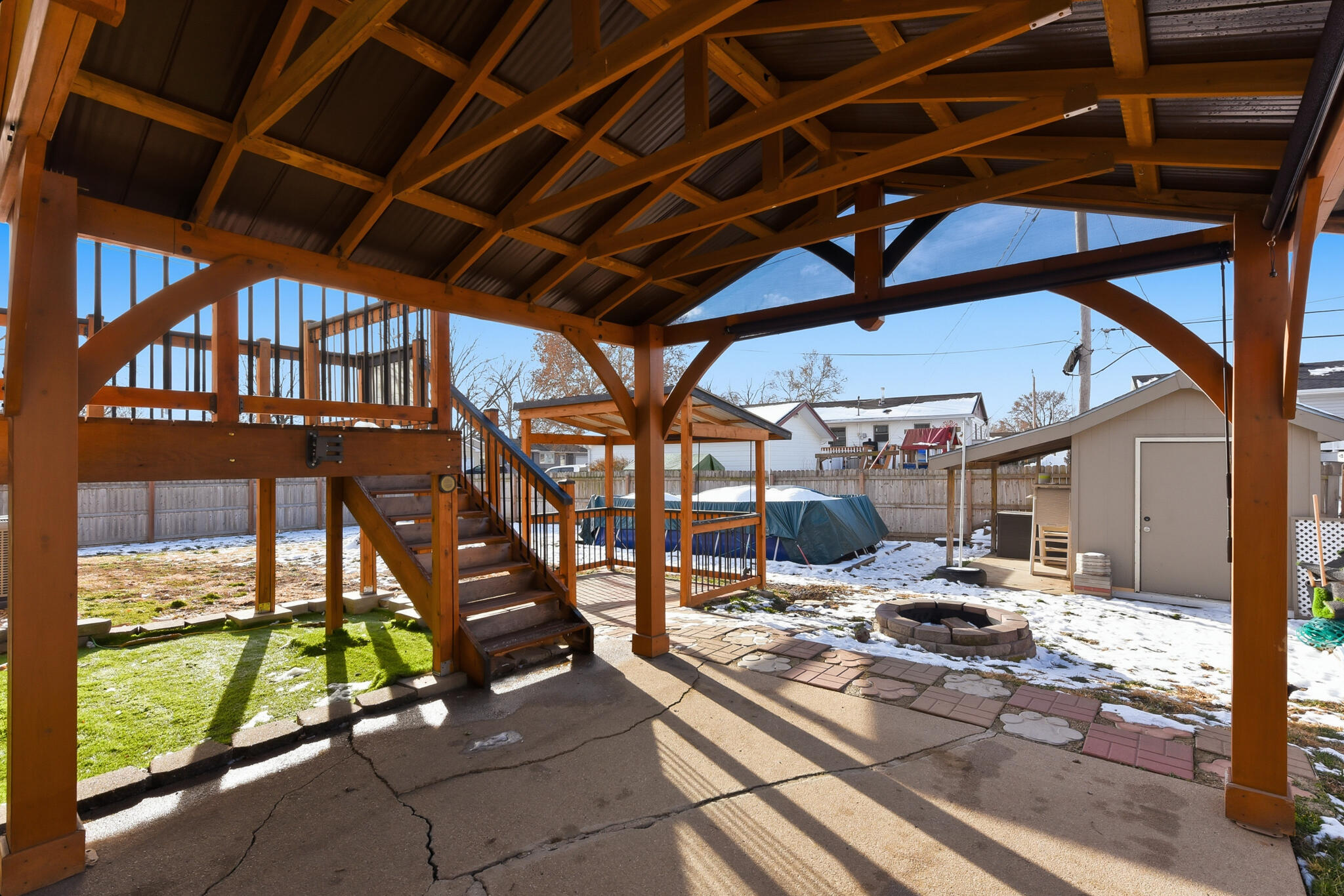 Council Bluffs, Iowa 51503, United States, 4 Bedrooms Bedrooms, ,2 BathroomsBathrooms,Residential,Contingent,253692