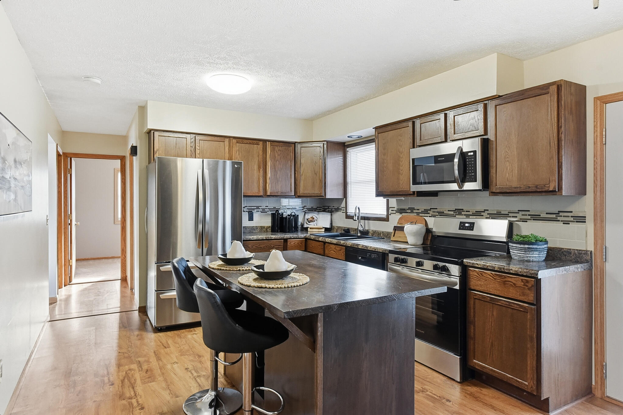 Council Bluffs, Iowa 51503, United States, 4 Bedrooms Bedrooms, ,2 BathroomsBathrooms,Residential,Contingent,253692