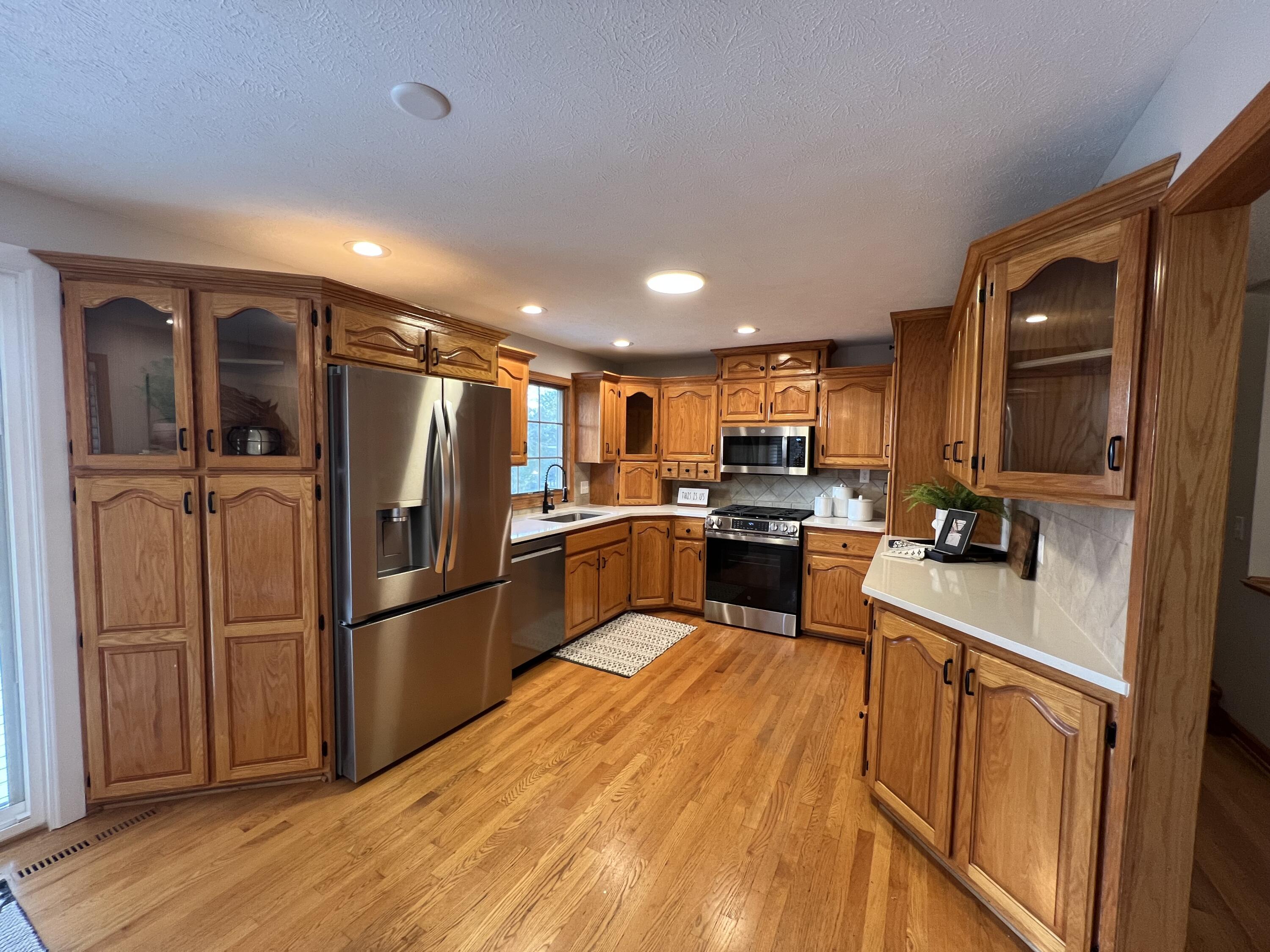 Council Bluffs, Iowa 51503, United States, 3 Bedrooms Bedrooms, ,3 BathroomsBathrooms,Residential,Active,241461