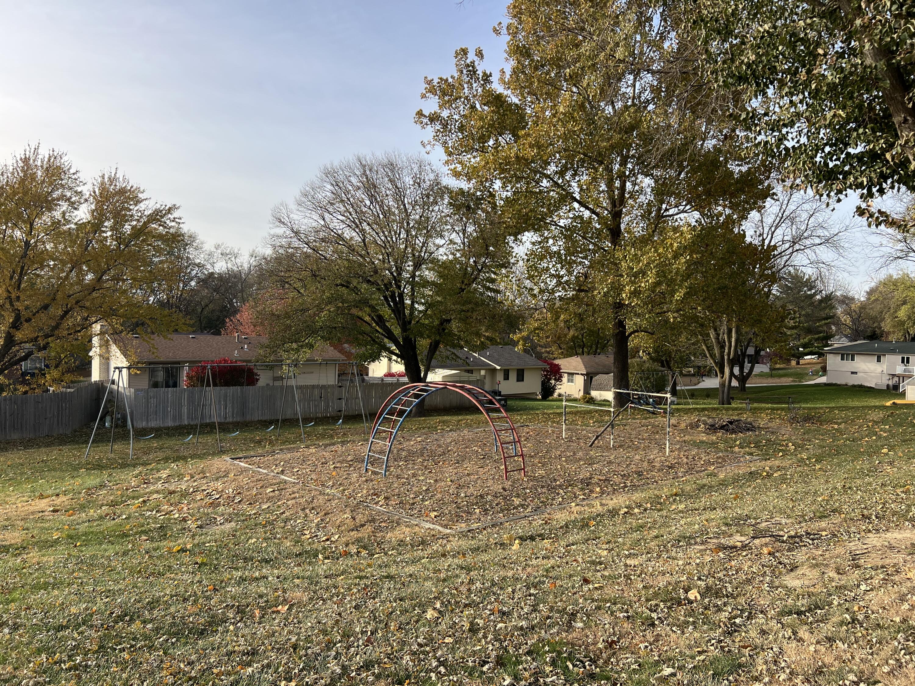 Council Bluffs, Iowa 51503, United States, 3 Bedrooms Bedrooms, ,3 BathroomsBathrooms,Residential,Active,241461