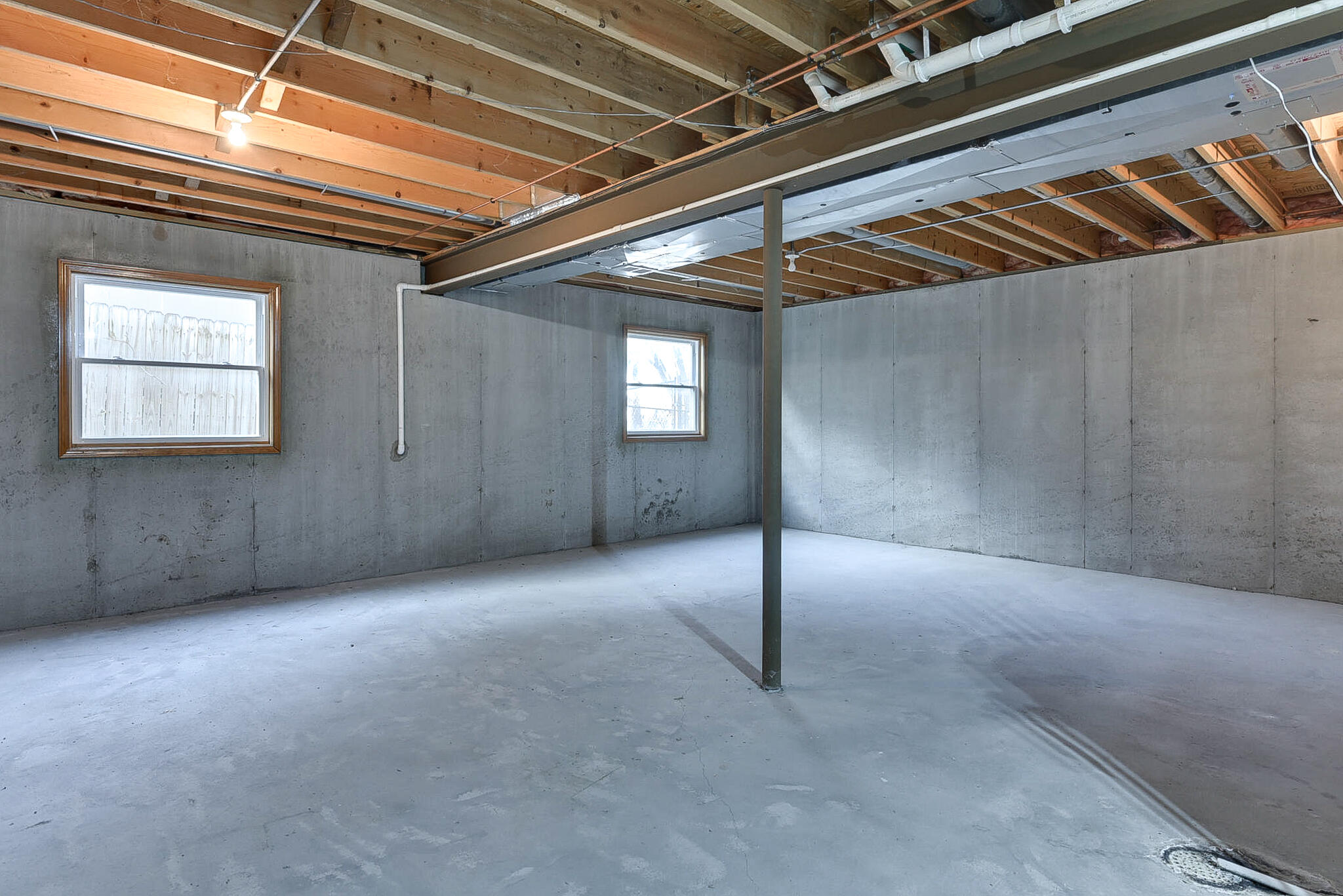 Council Bluffs, Iowa 51503, United States, 3 Bedrooms Bedrooms, ,2 BathroomsBathrooms,Residential,Pending,81864