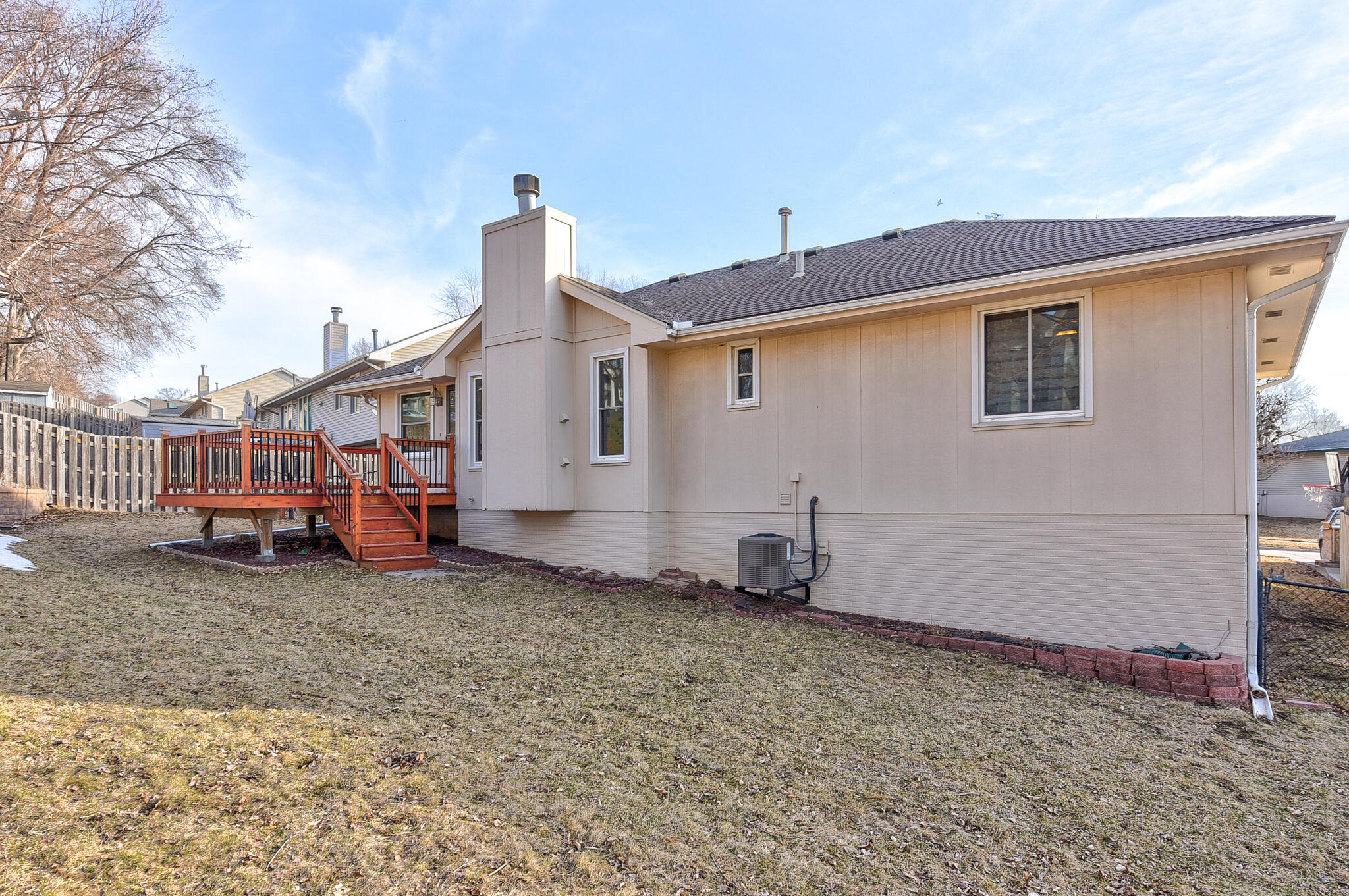 Council Bluffs, Iowa 51503, United States, 3 Bedrooms Bedrooms, ,2 BathroomsBathrooms,Residential,Pending,81864