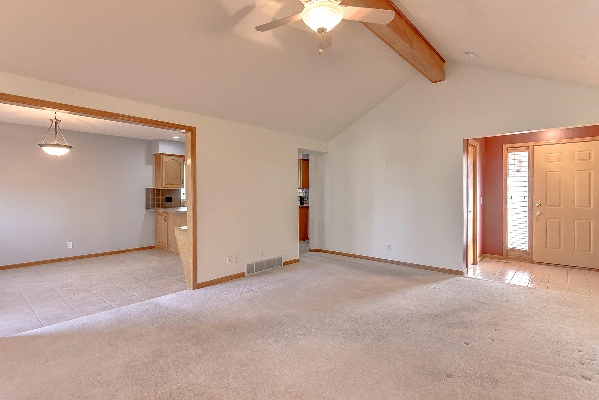 Council Bluffs, Iowa 51503, United States, 3 Bedrooms Bedrooms, ,2 BathroomsBathrooms,Residential,Pending,81864