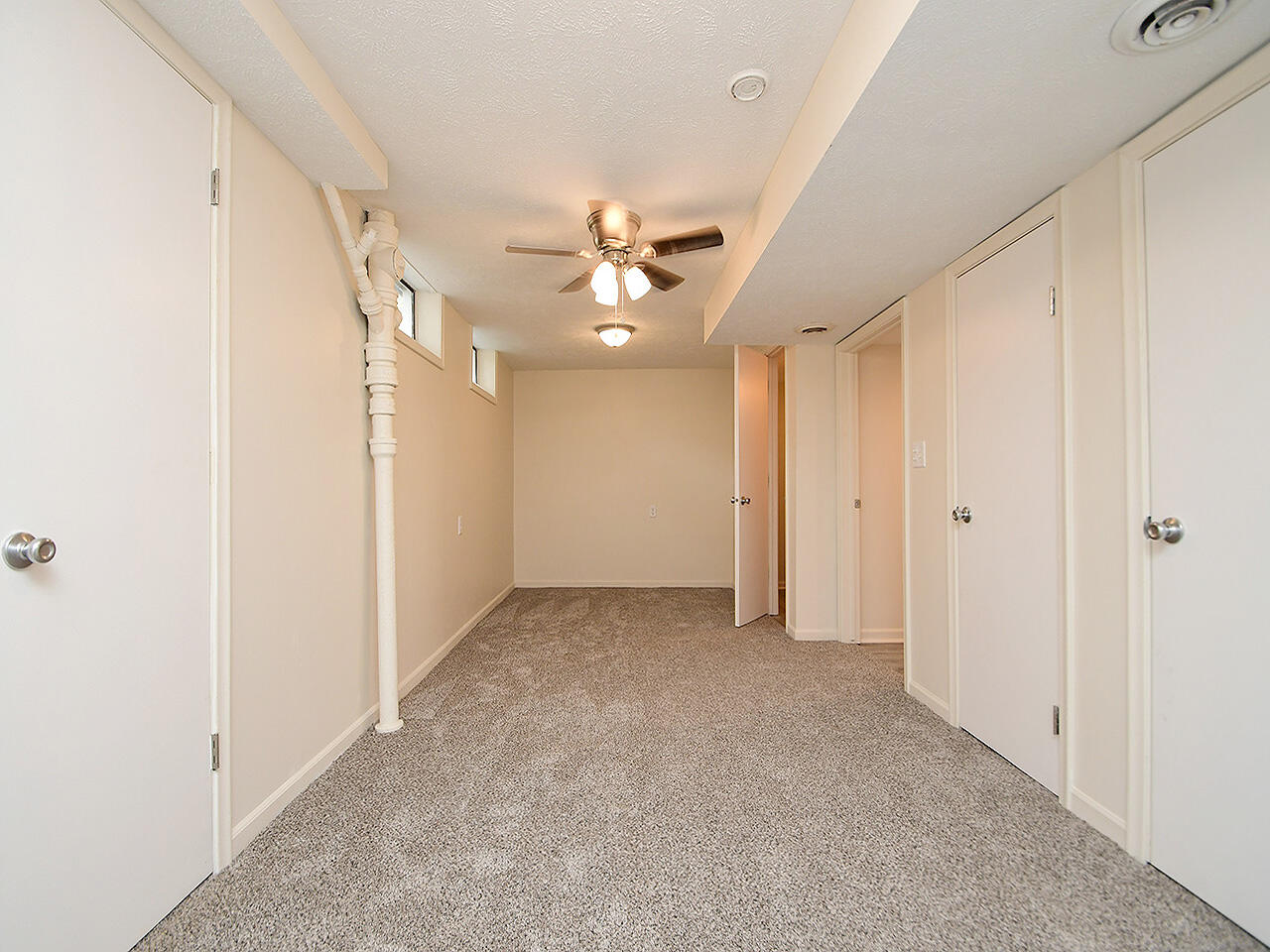 Carter Lake, Iowa 51510, United States, 2 Bedrooms Bedrooms, ,2 BathroomsBathrooms,Residential,Active,223008