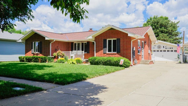 2450 AVENUE I, COUNCIL BLUFFS, IA 51501 - Image fa595df0d5e163f3d53eecf4a72fabd7/971066944