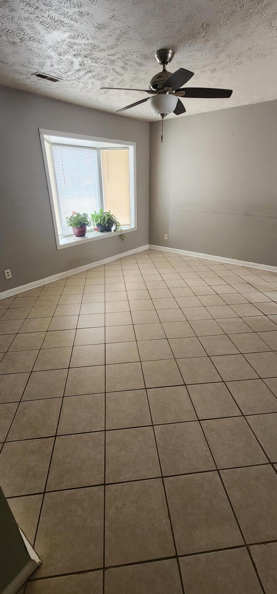 Carter Lake, Iowa 51510, United States, 3 Bedrooms Bedrooms, ,1 BathroomBathrooms,Residential,Active,97001